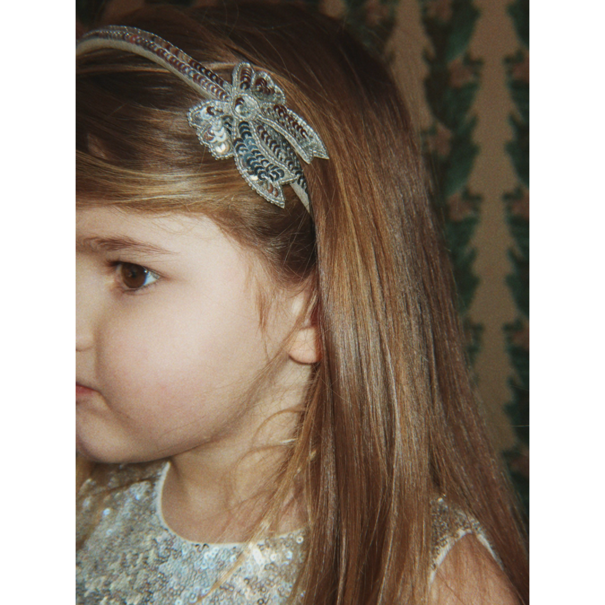 Konges Sløjd Silver Sequin Bow Hairbrace
