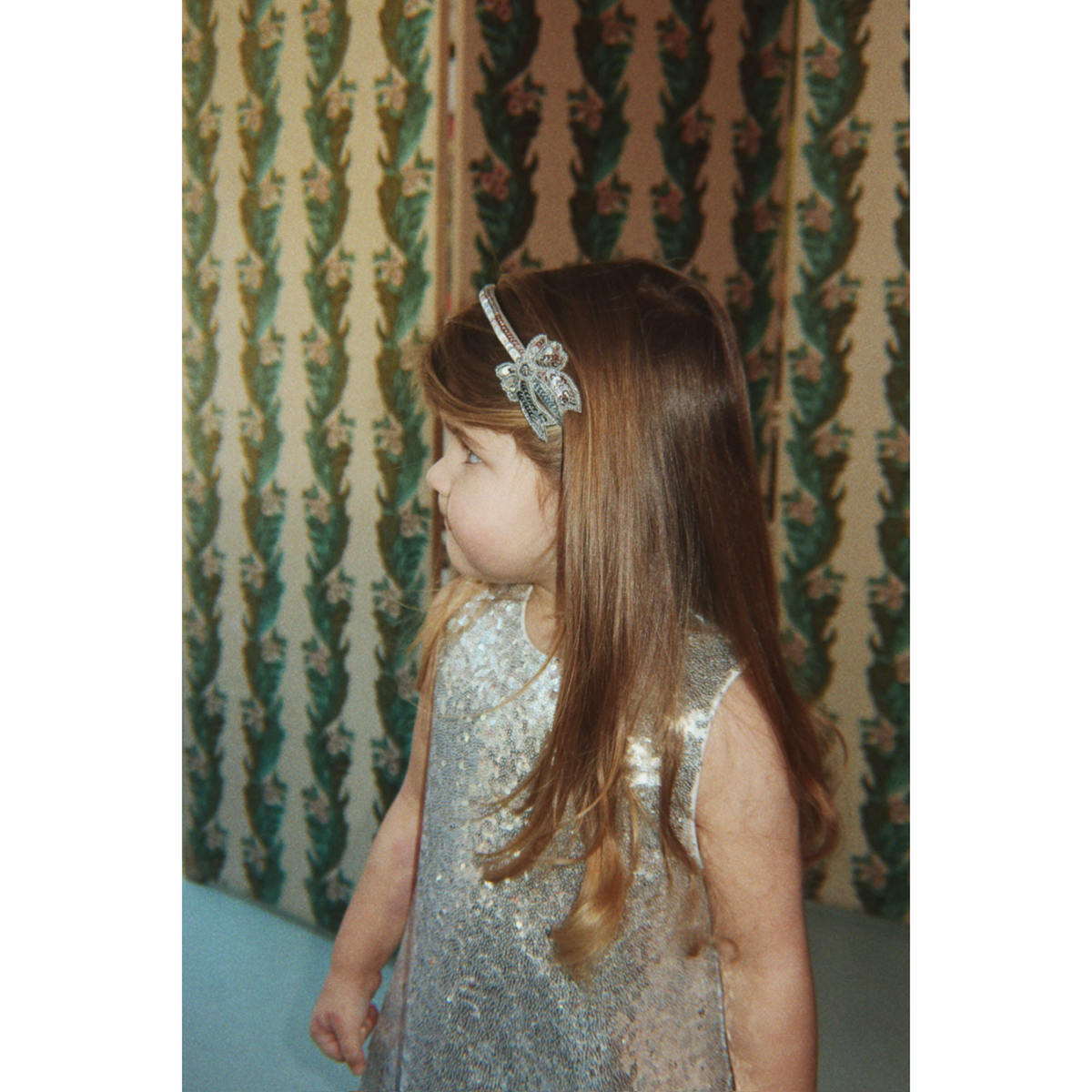 Konges Sløjd Silver Sequin Bow Hairbrace