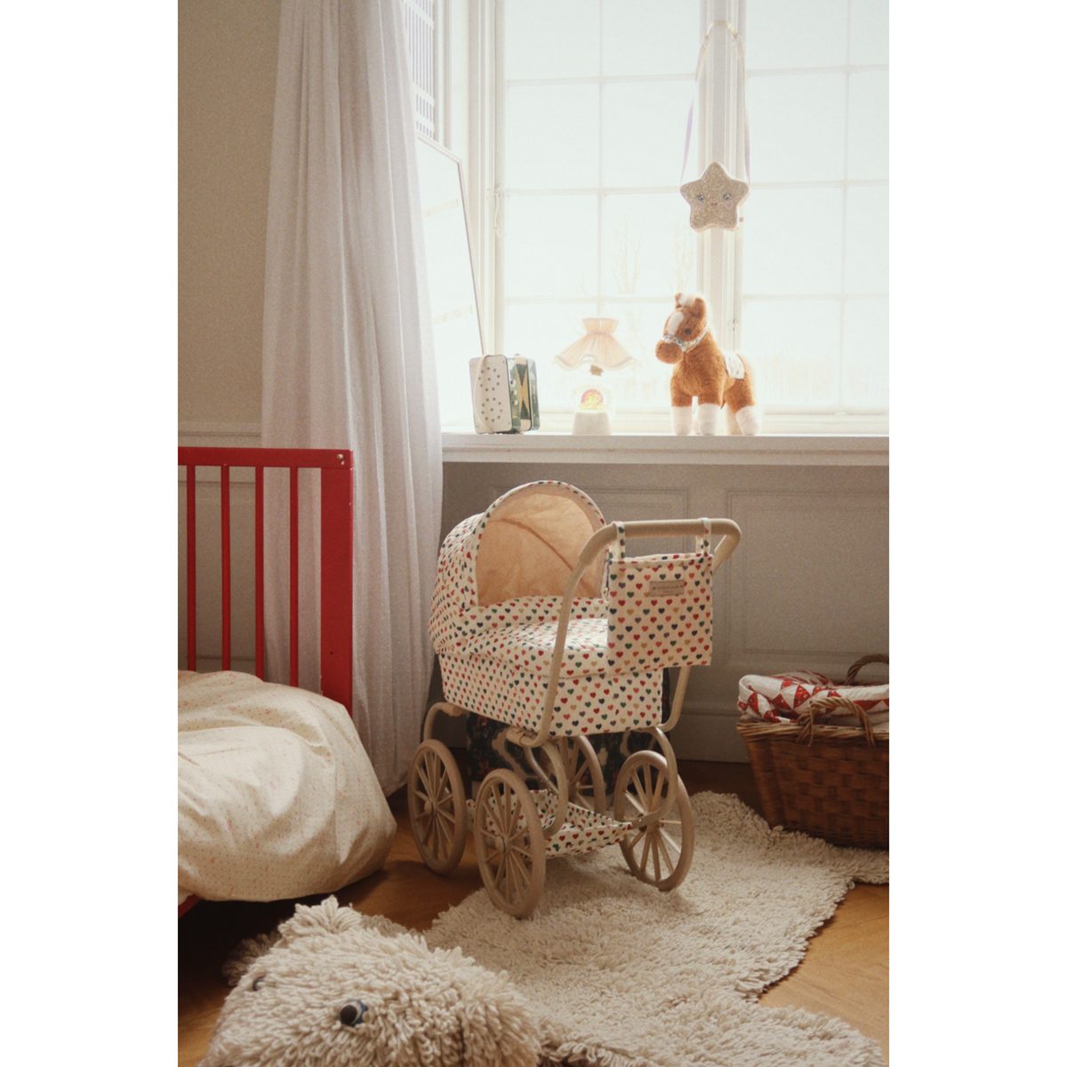 Konges Sløjd Coeur Coloré Minnie Doll Pram