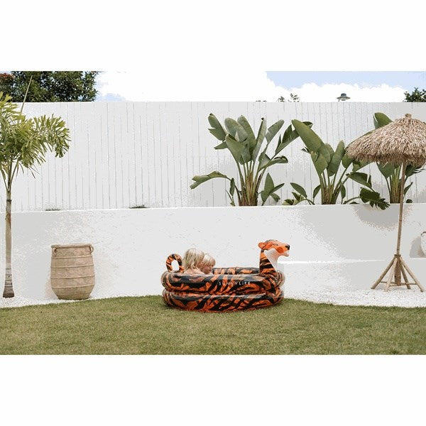 SunnyLife Backyard Pool Tully The Tiger