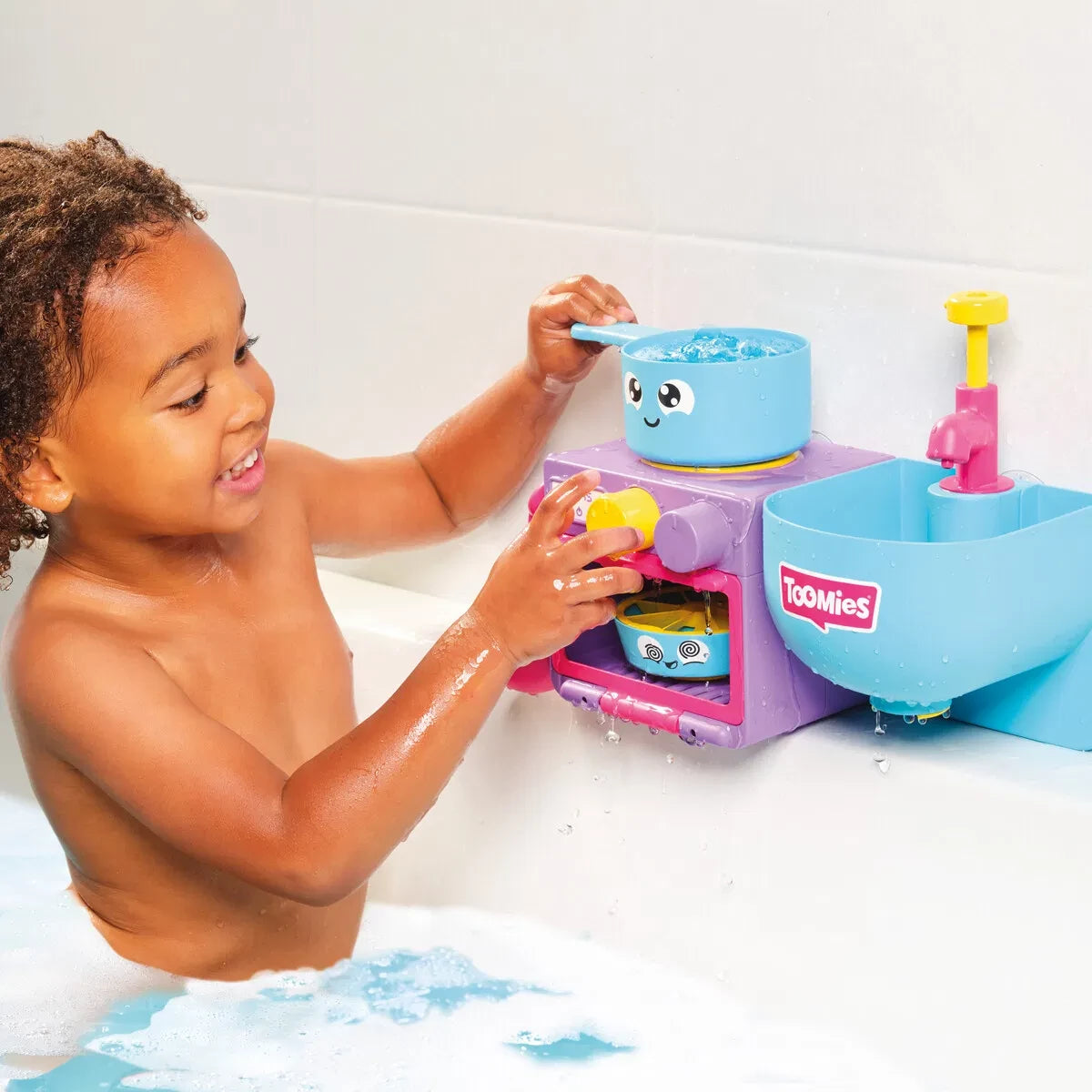TOMY Toomies Bubble & Bake Kitchen in the Bath