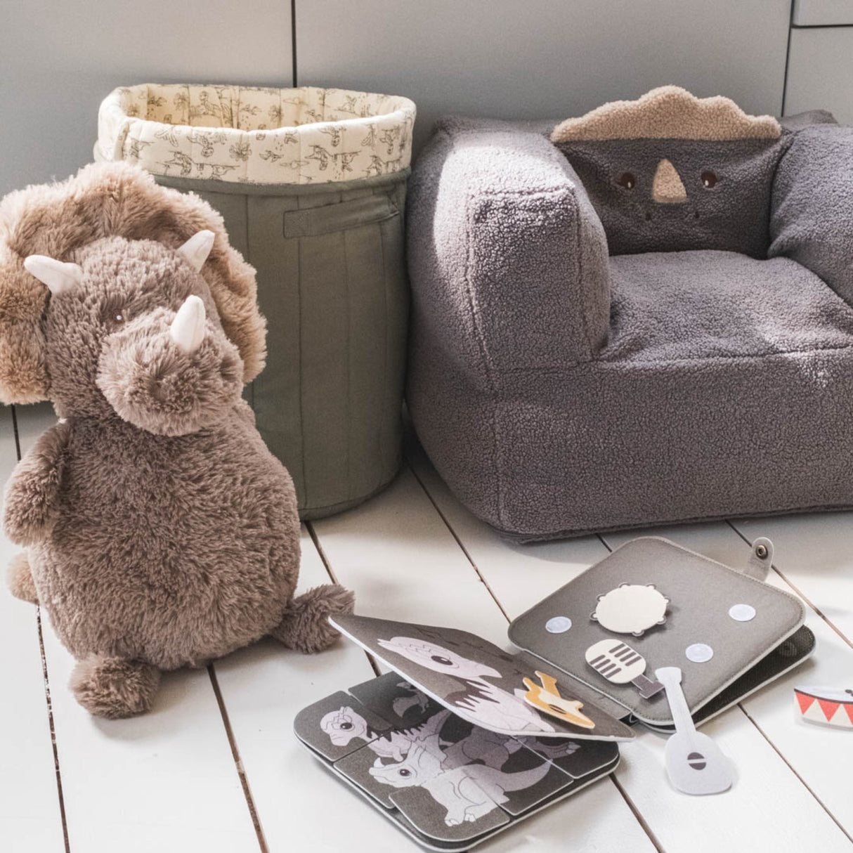 That's Mine Dino Esta Emory Felt Activity Book