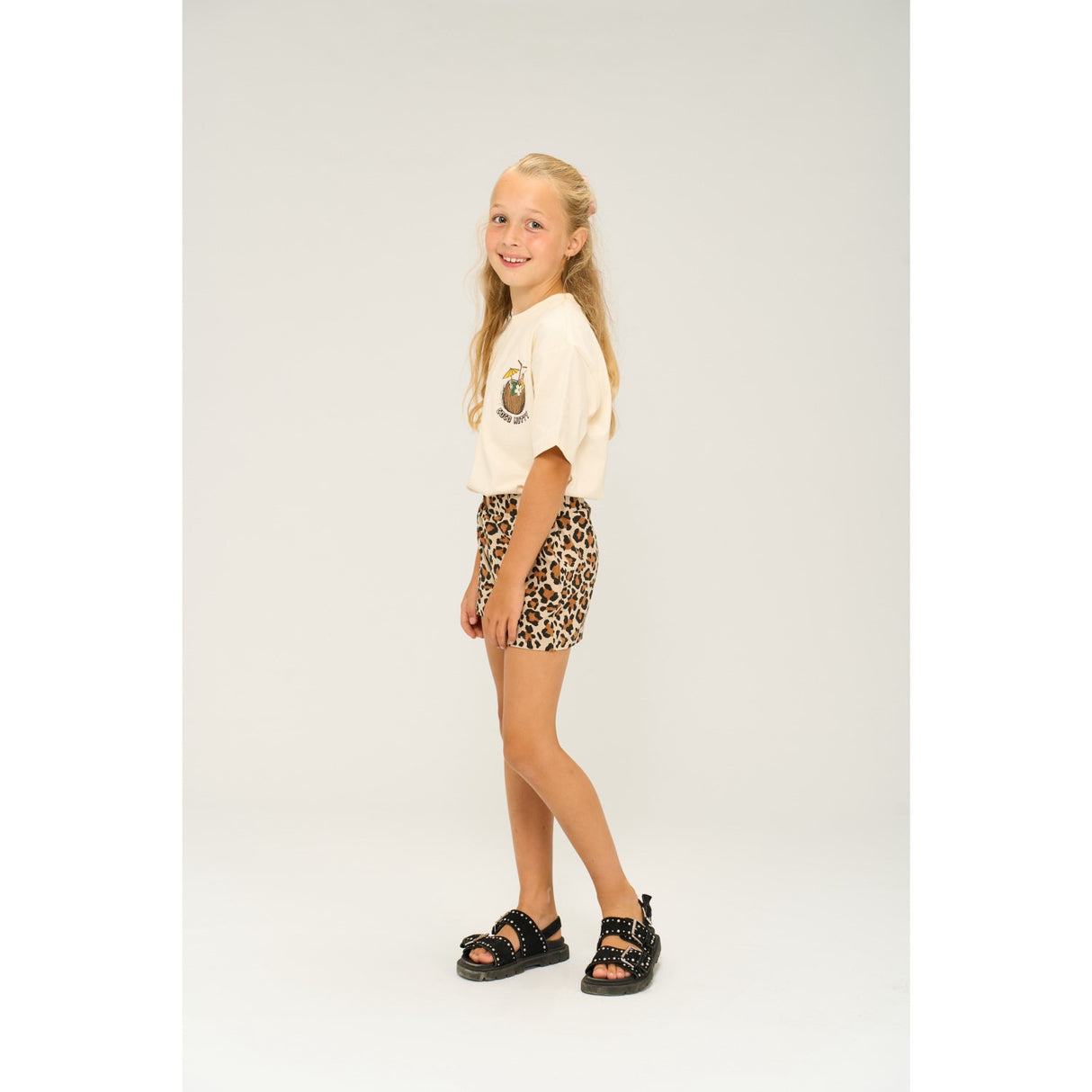 The New White Swan Oleen Oversize T-Shirt