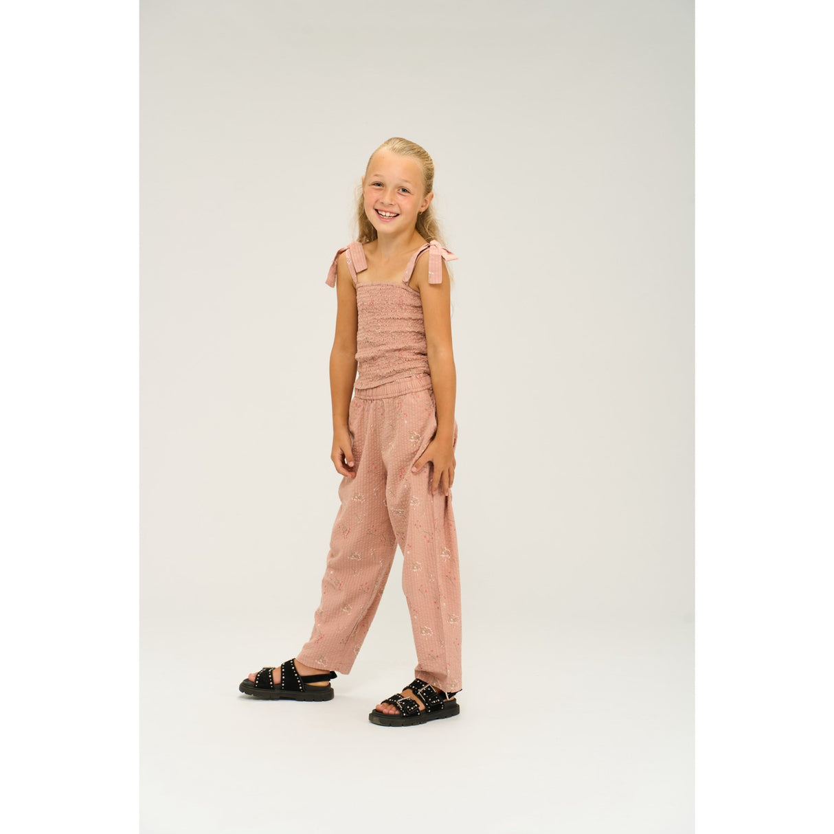 The New Adobe Rose AOP Olinam Carrot Pants