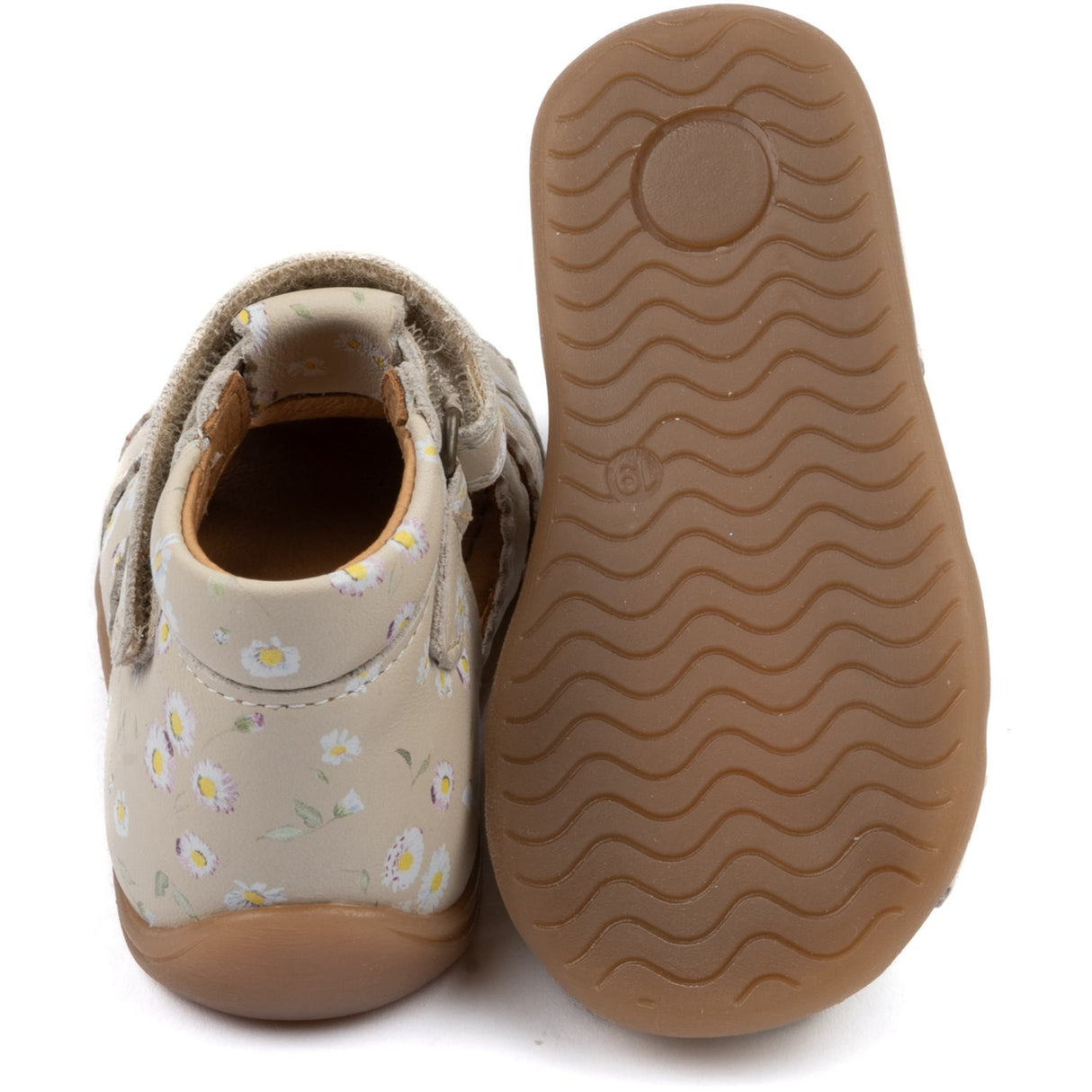 Pom Pom Bellis Starters™ Scallop Velcro Sandal