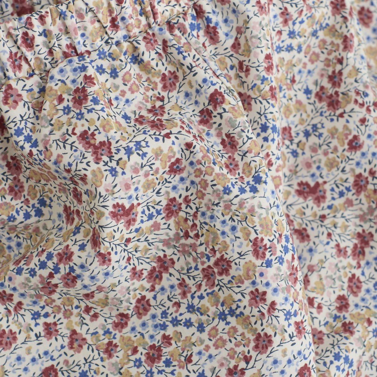 Huttelihut Sepia Rose Pants In Liberty Fabric