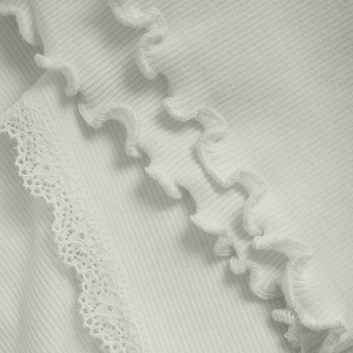 Huttelihut Antique White Tank Top Rib