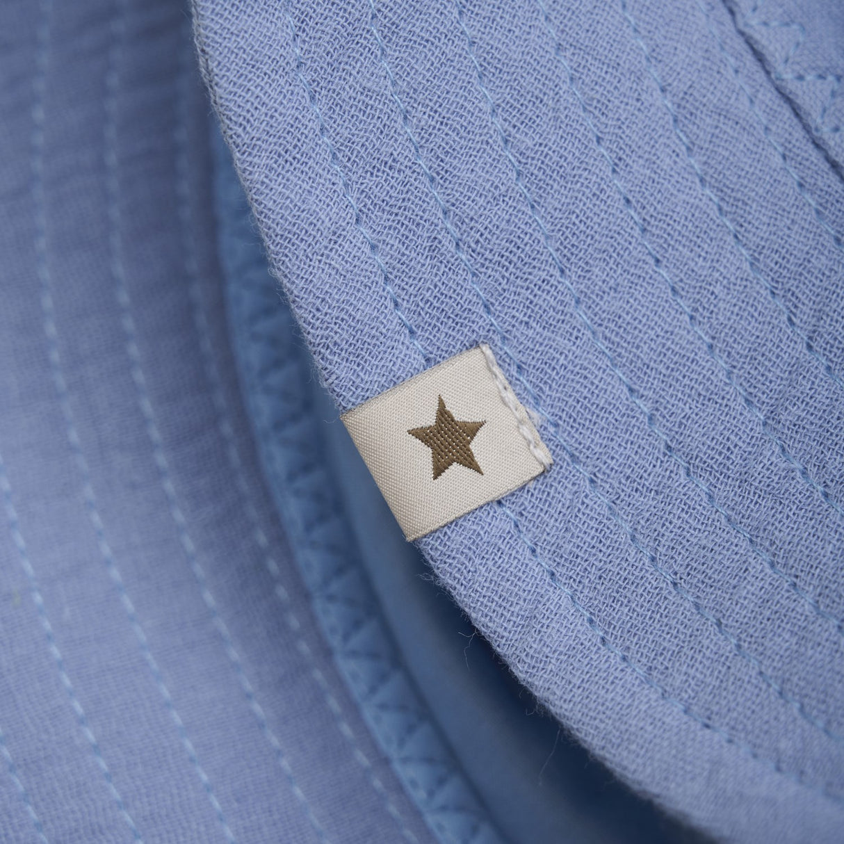 Huttelihut Quiet Harbor Bucket Hat Muslin