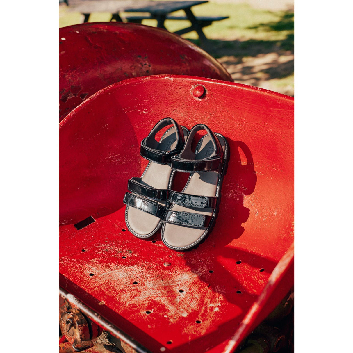 Angulus Black Justerbar Leathersandal Med Velcro