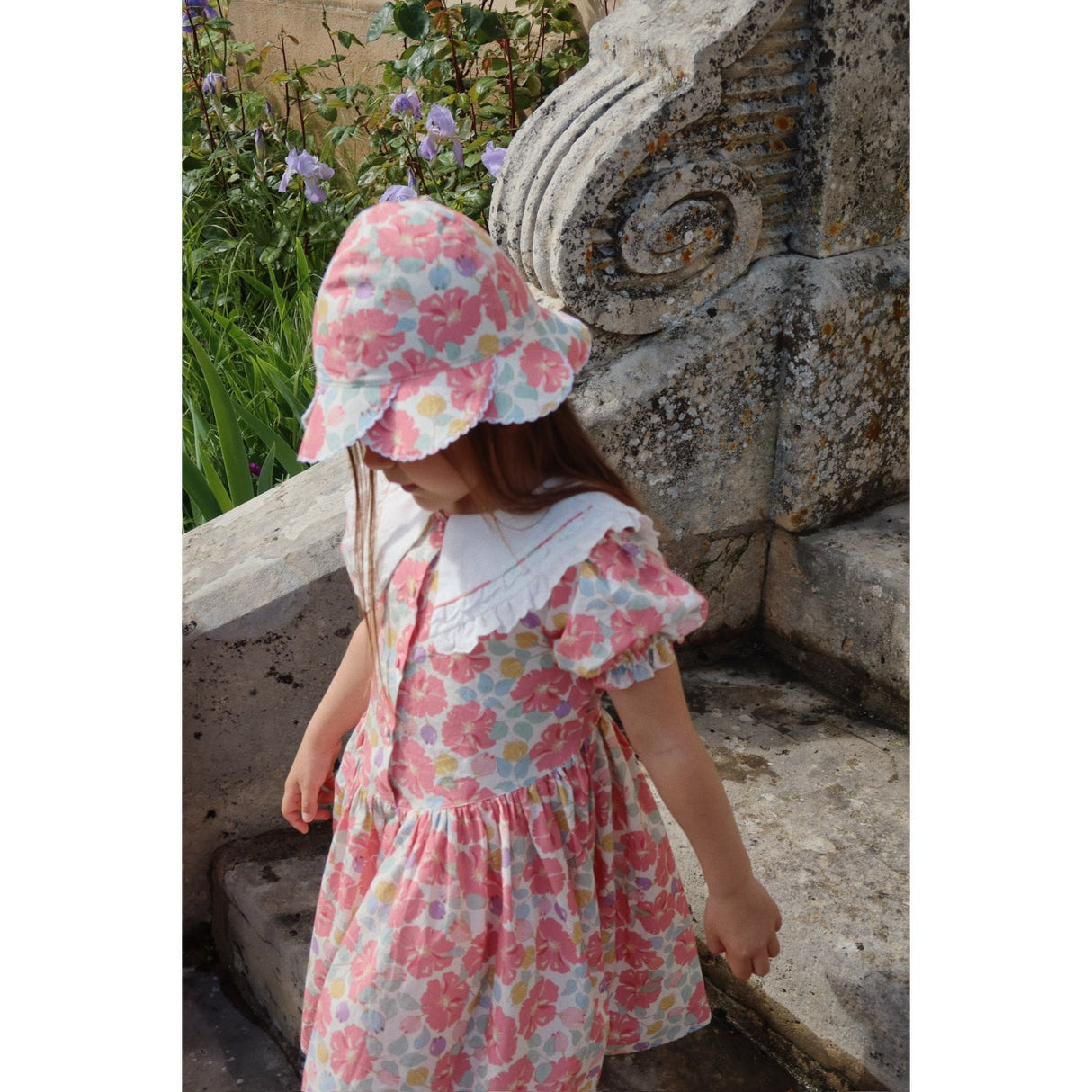 Konges Sløjd Fleur Anglaise Coeur Scallop Solhat GOTS