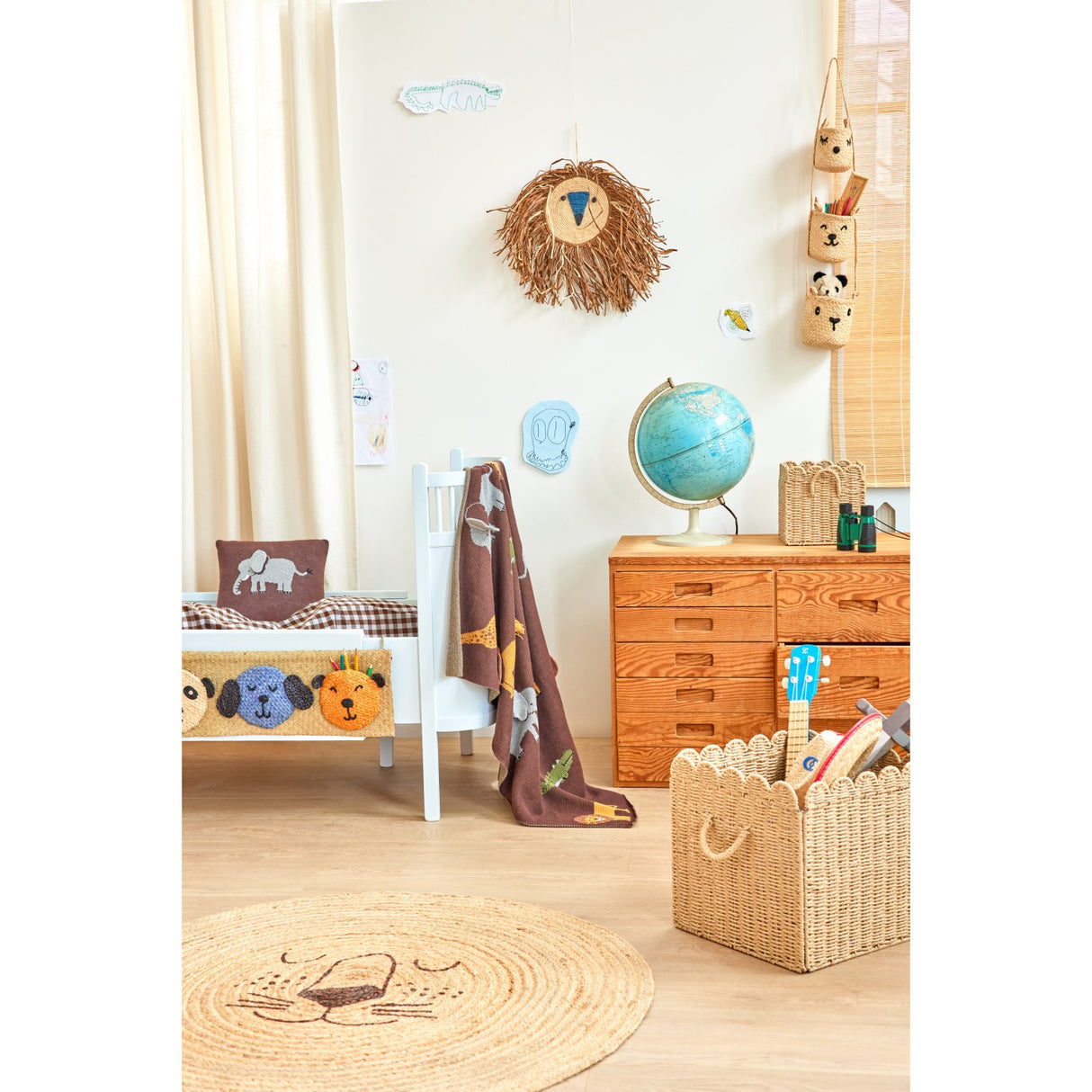 Rice Raffia Animal Wall Decor In Brown - Large