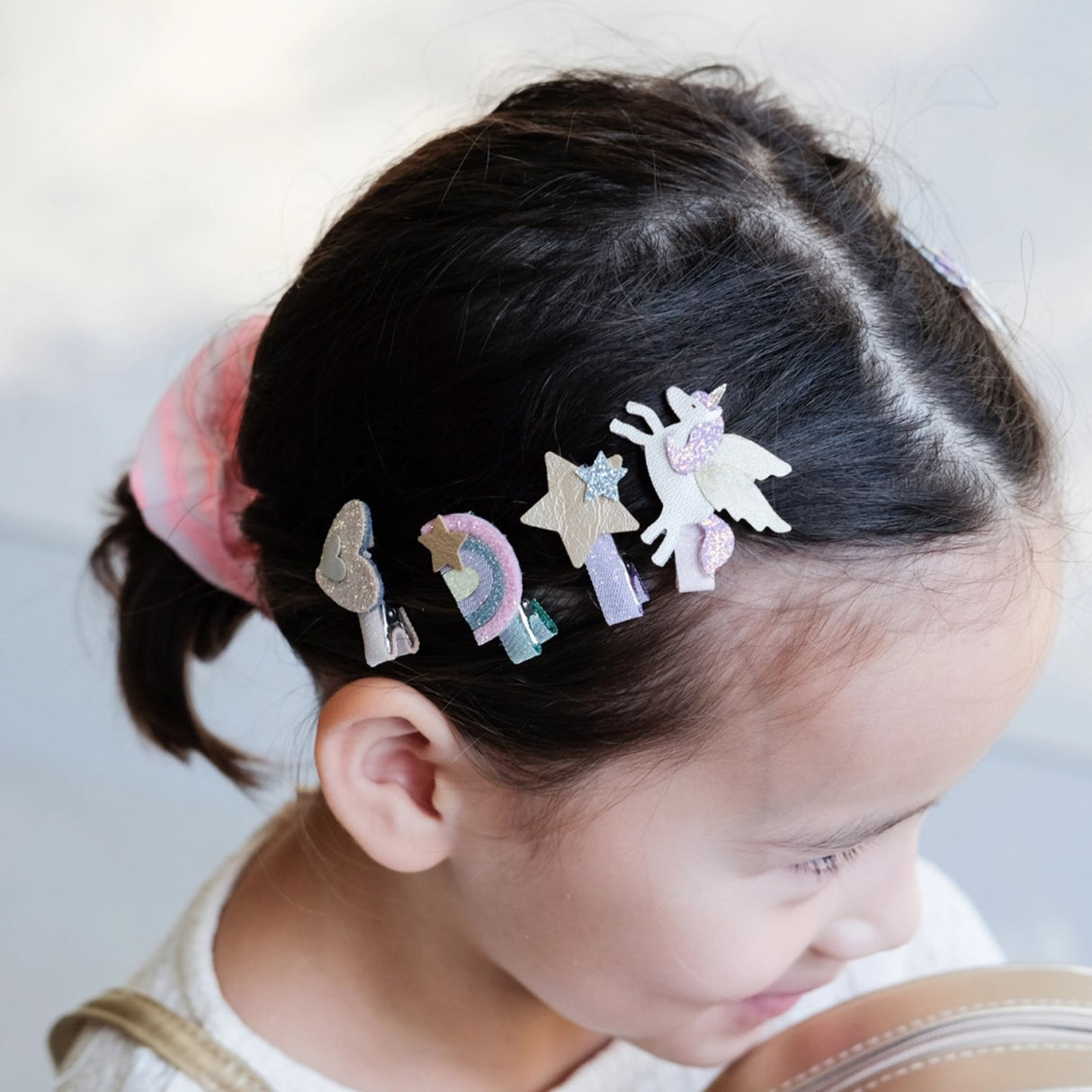 Mimi & Lula 8 Hair Clips - Mini Flying Unicorn Dreamland