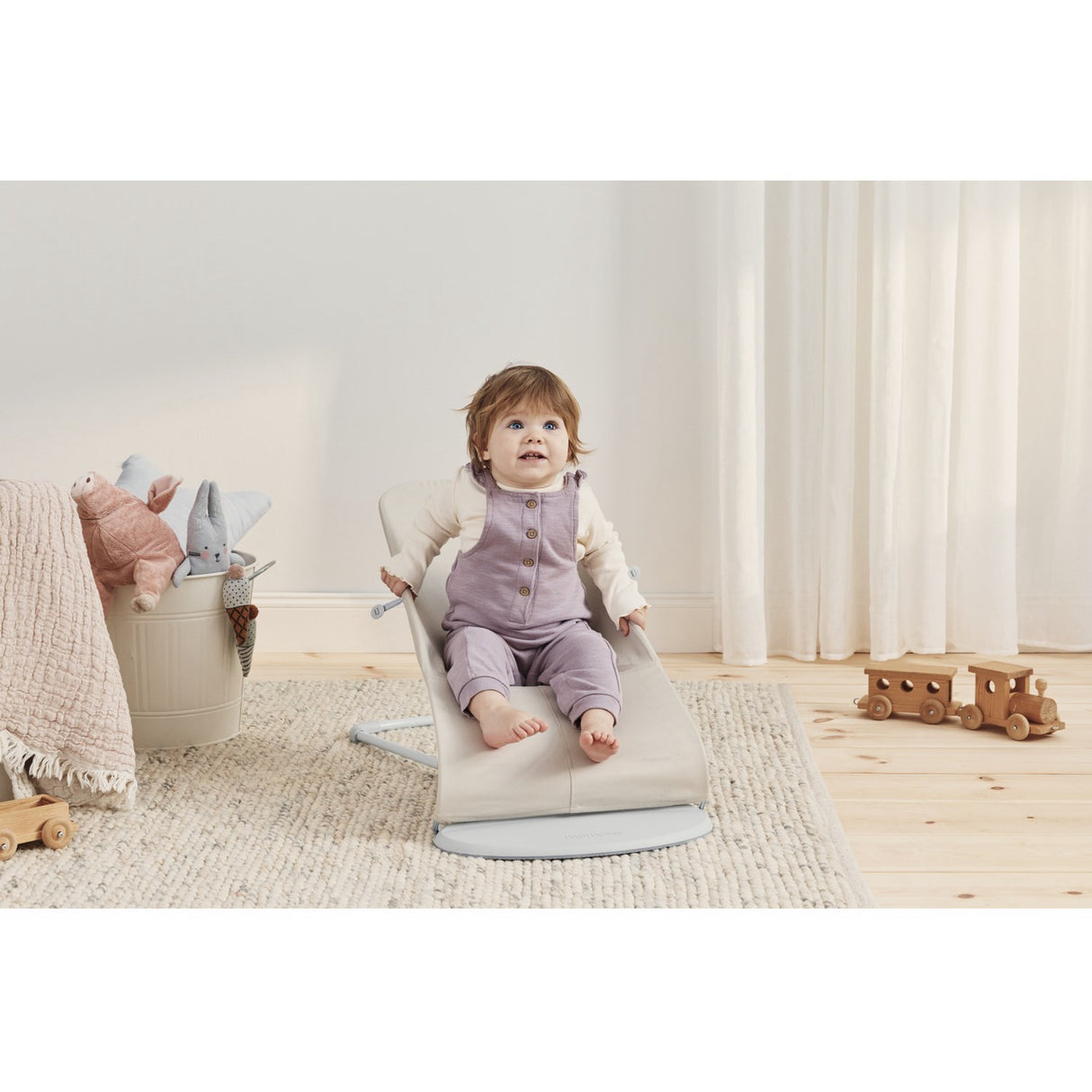 BabyBjörn Light Beige Bouncer Bliss