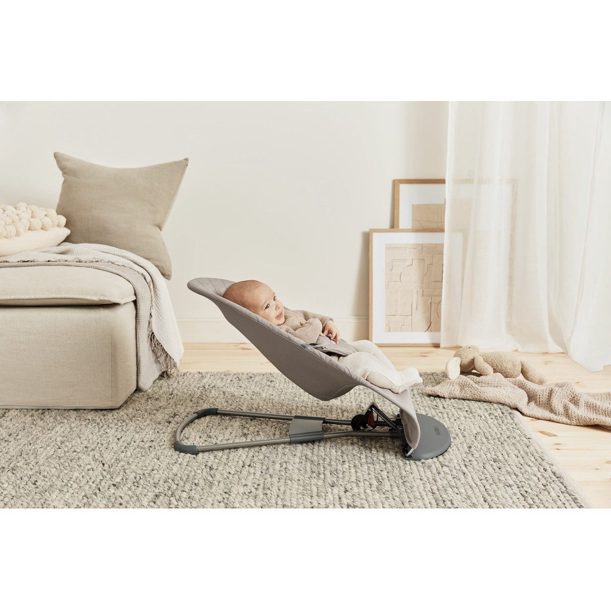 BabyBjörn Sand Grey Bouncer Bliss Classic Quilt