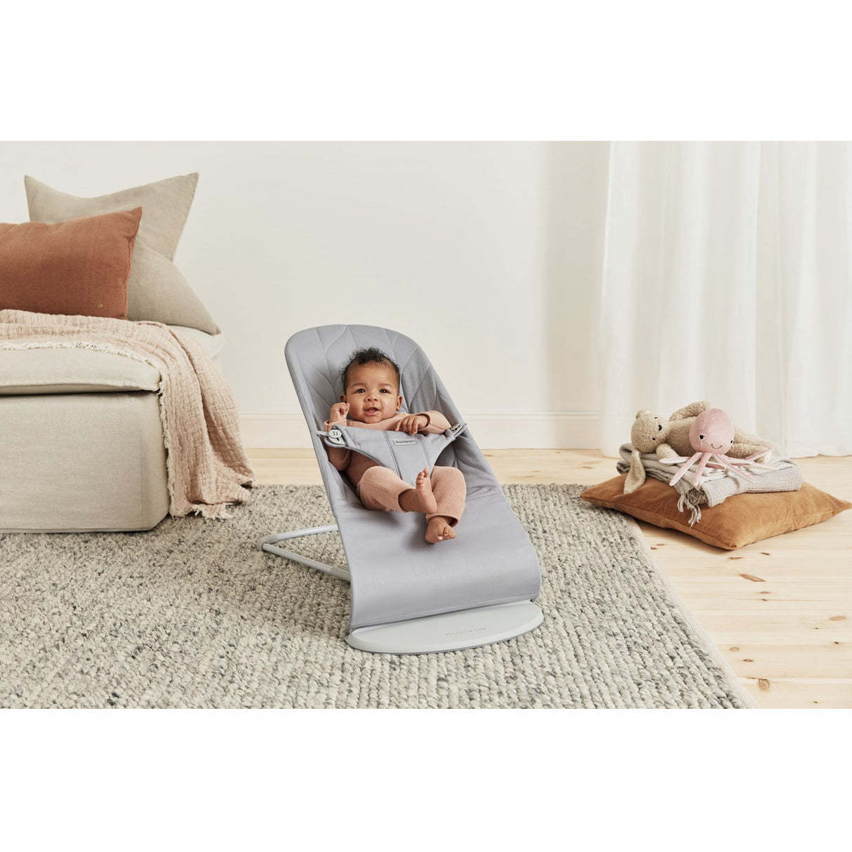 BabyBjörn Light Grey Bouncer Bliss Flower Leaf Quilt