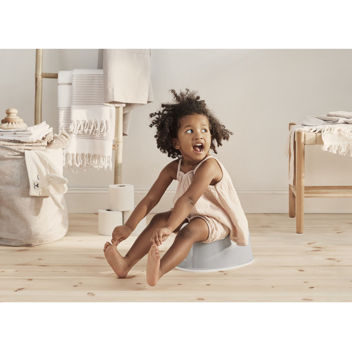 BabyBjörn Grey/White Smart Potty