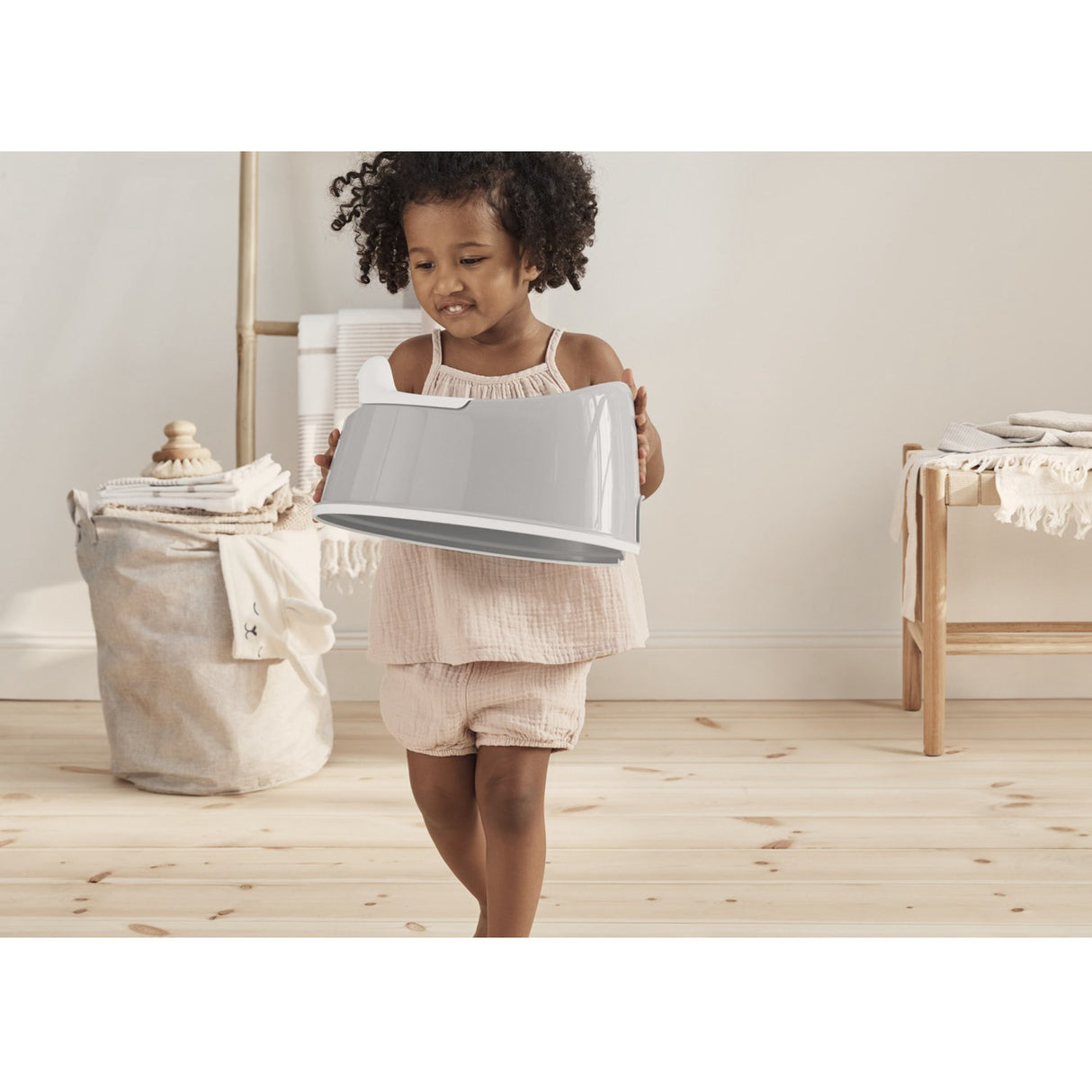 BabyBjörn Grey/White Smart Potty