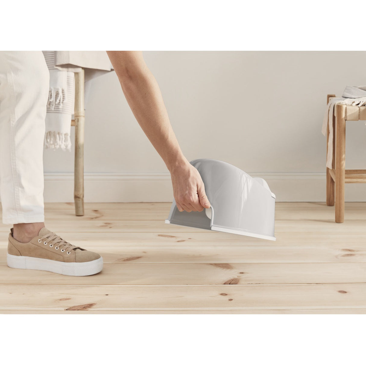 BabyBjörn Grey/White Smart Potty