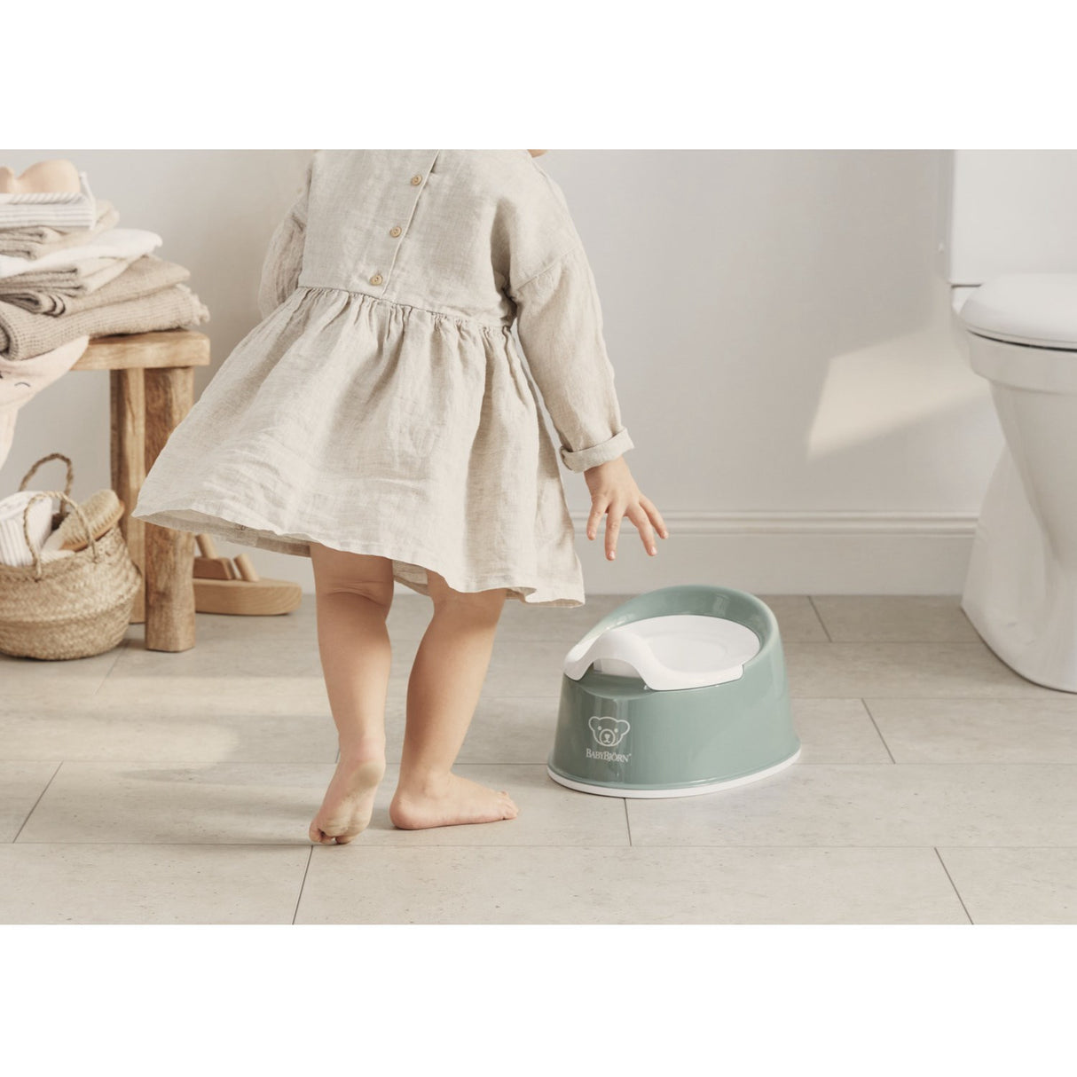 BabyBjörn Grey Green/White Smart Potty