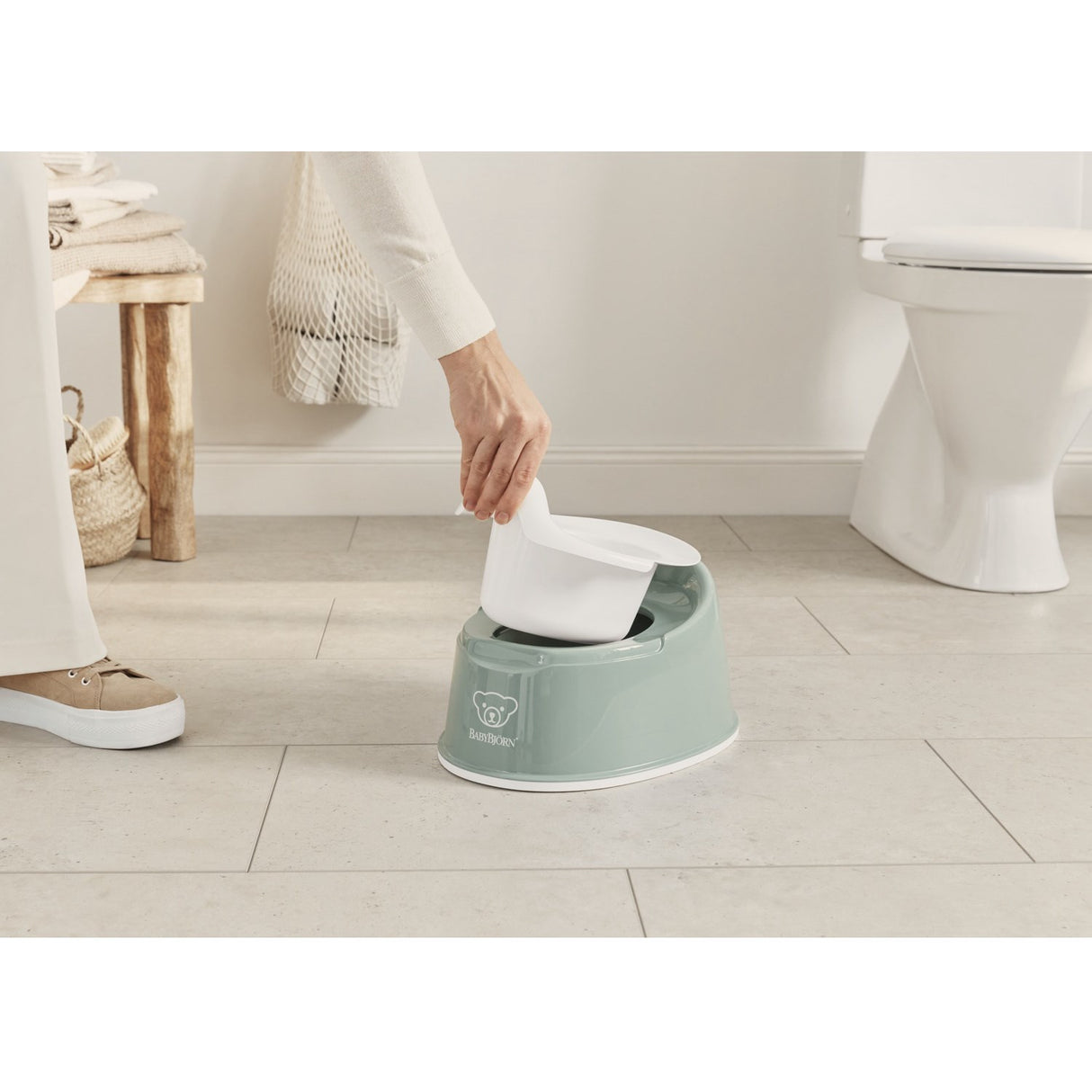 BabyBjörn Grey Green/White Smart Potty