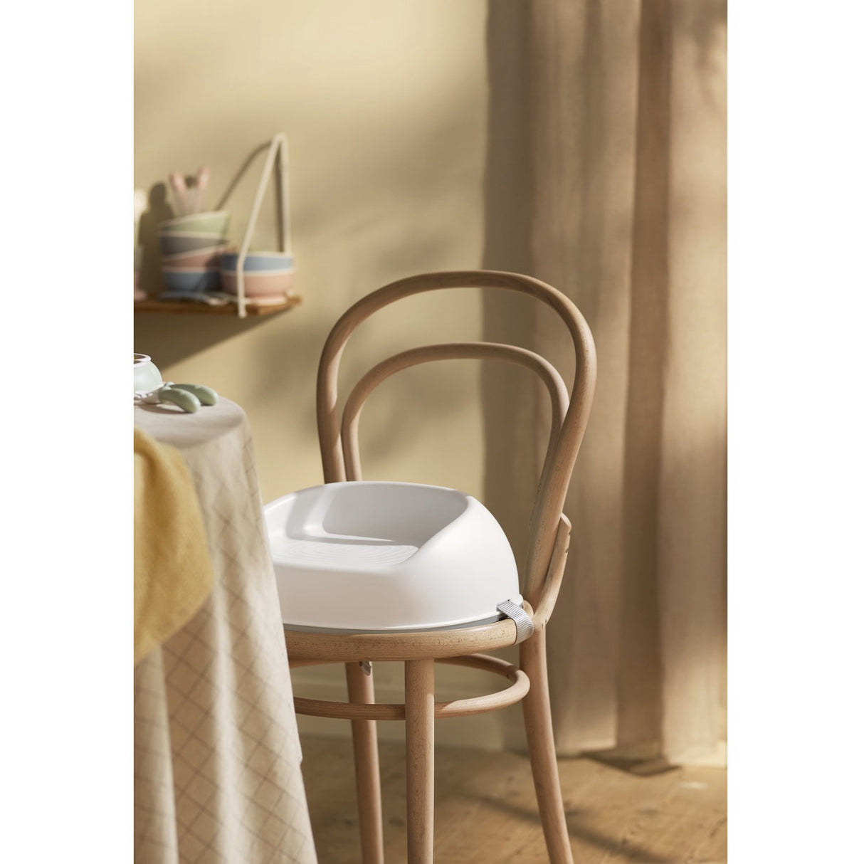 BabyBjörn White Booster Seat