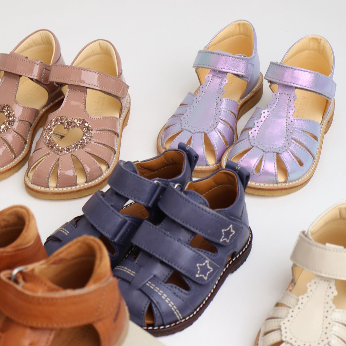 Angulus Iridescent Lilac Shine Sandal Med Dråbedetalje