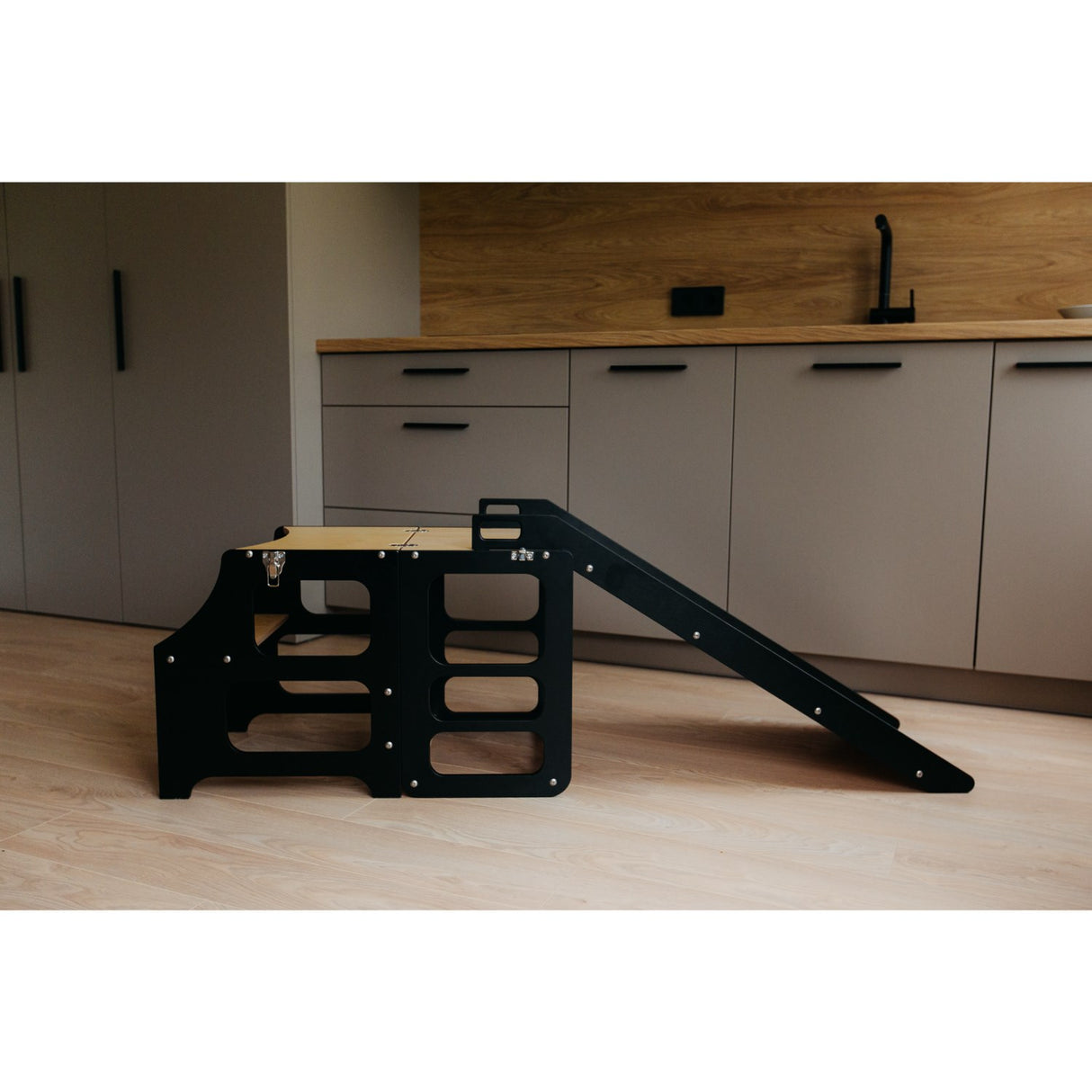 Duck Woodworks Foldable Kitchen Tower w. Slide Black