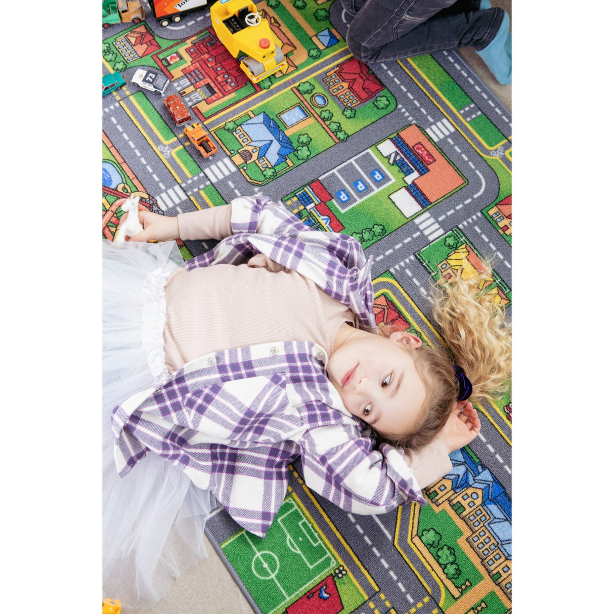 Rebel Roads City Life Carpet - 140 X 200 Cm