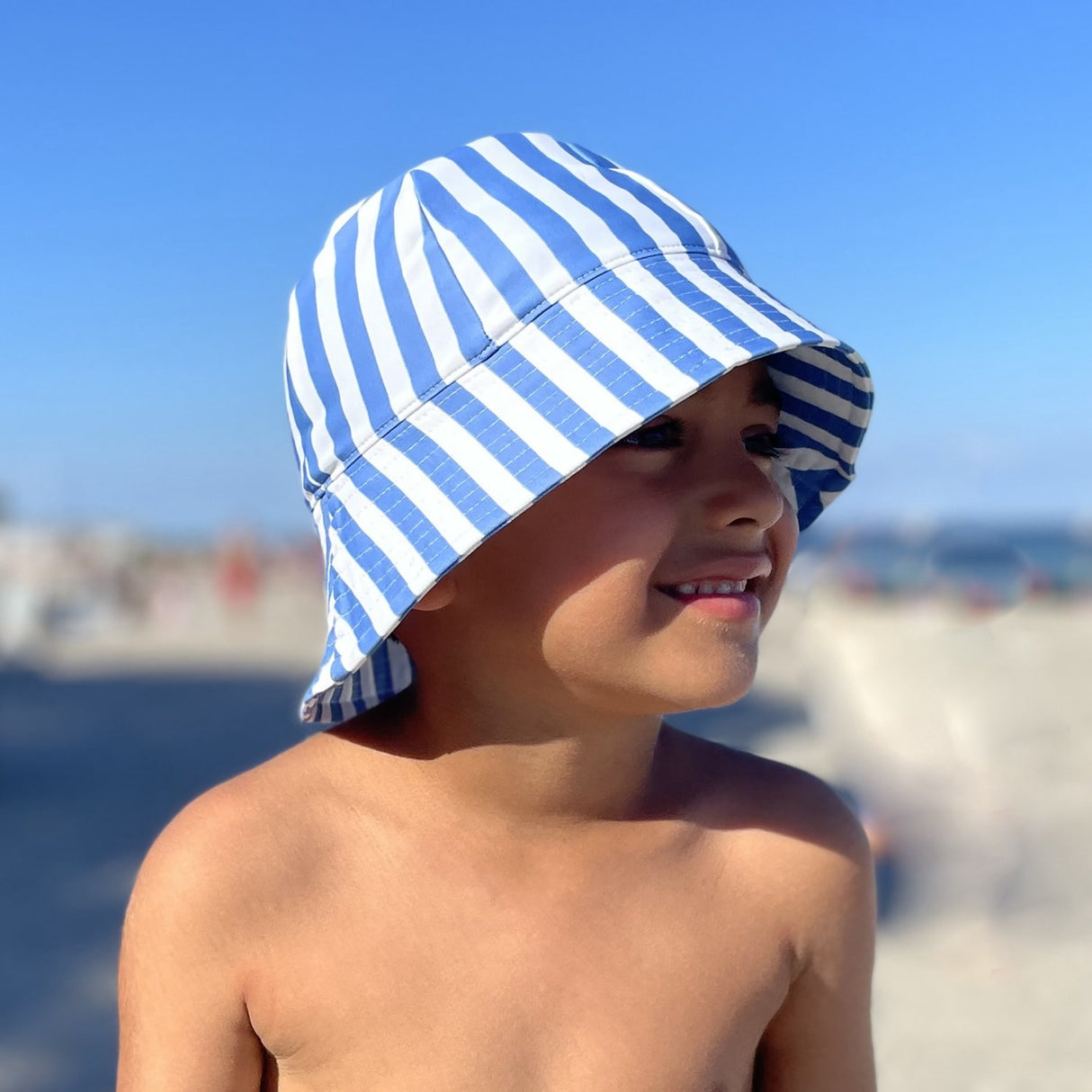 Petit Crabe Vertical Stripes Frey Sun hat