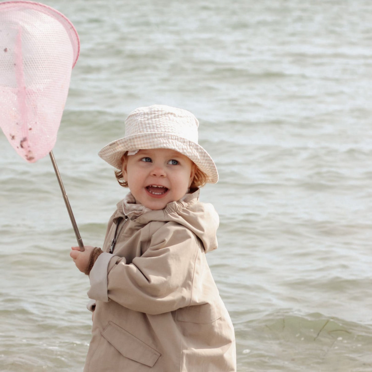 Scrunch & Follow The Duck Dusty Rose Bucket And Fishing Net Bundle