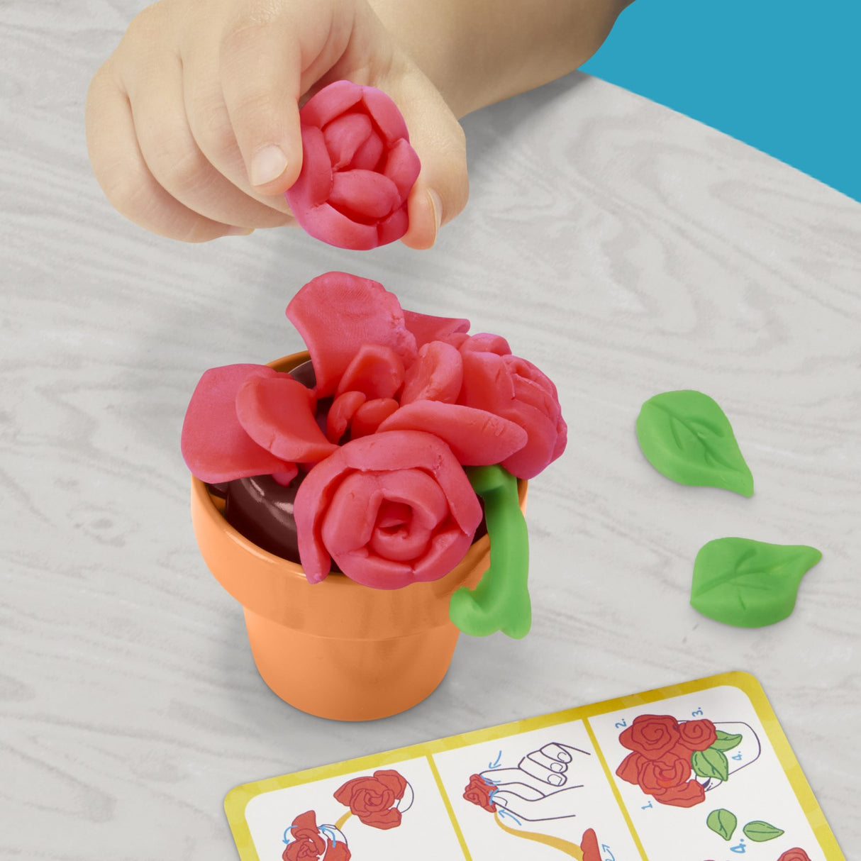Play-Doh Blooming Flowers Playset