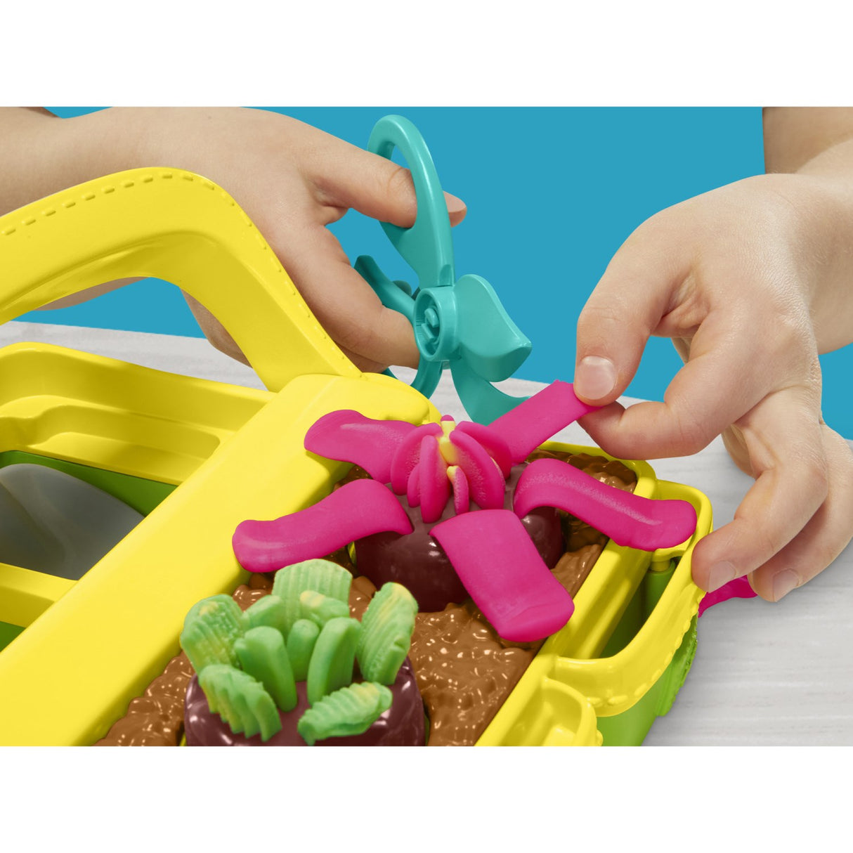 Play-Doh Blooming Flowers Playset