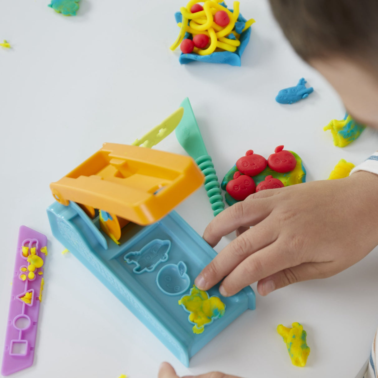 Play-Doh Fun Factory Starter Set