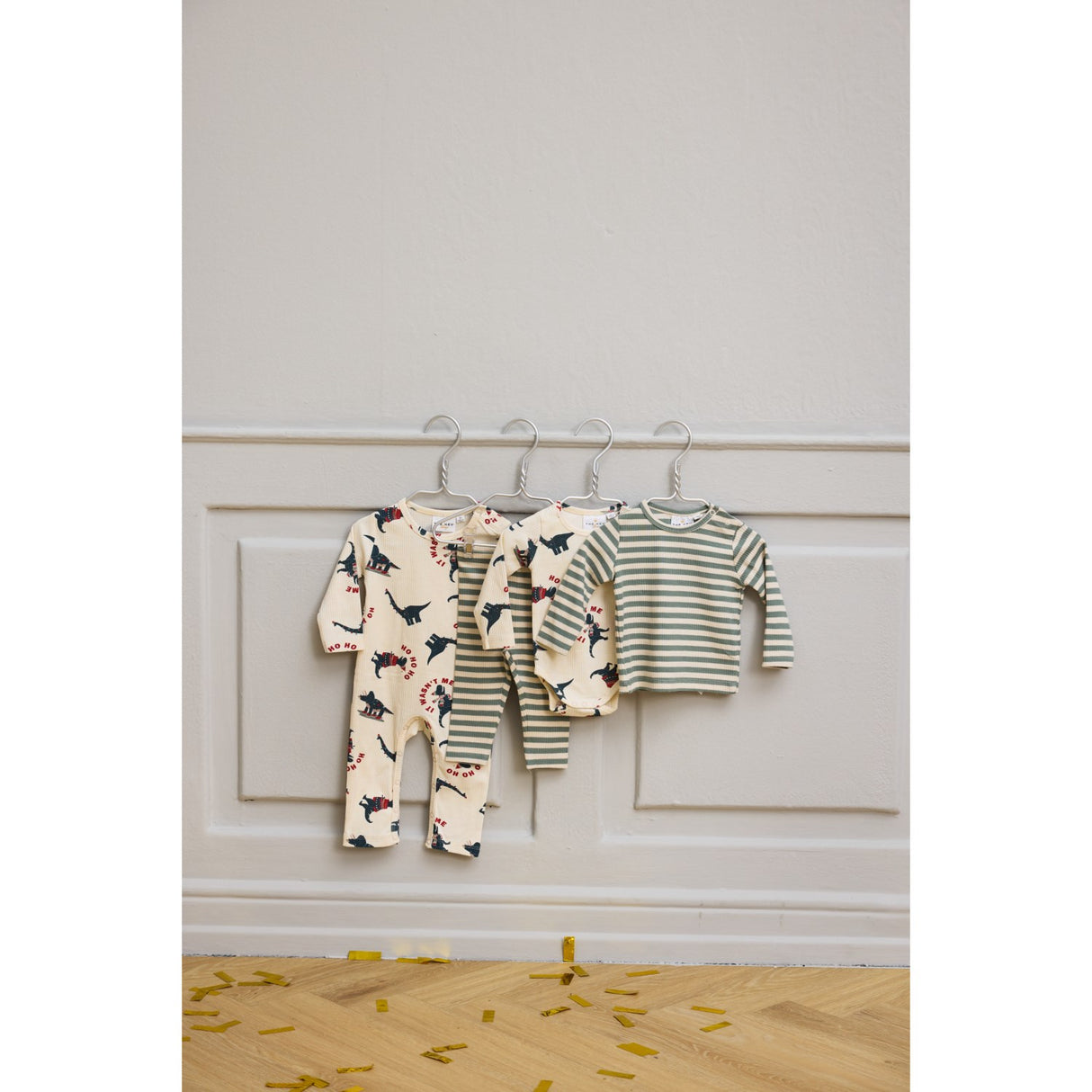 THE NEW Siblings Gardenia Dino AOP Holiday L_S Rib Jumpsuit