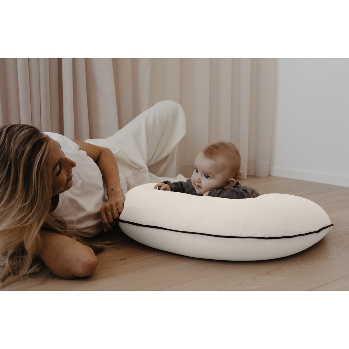 That's Mine X Élhée French Oak Collab Nursing Pillow