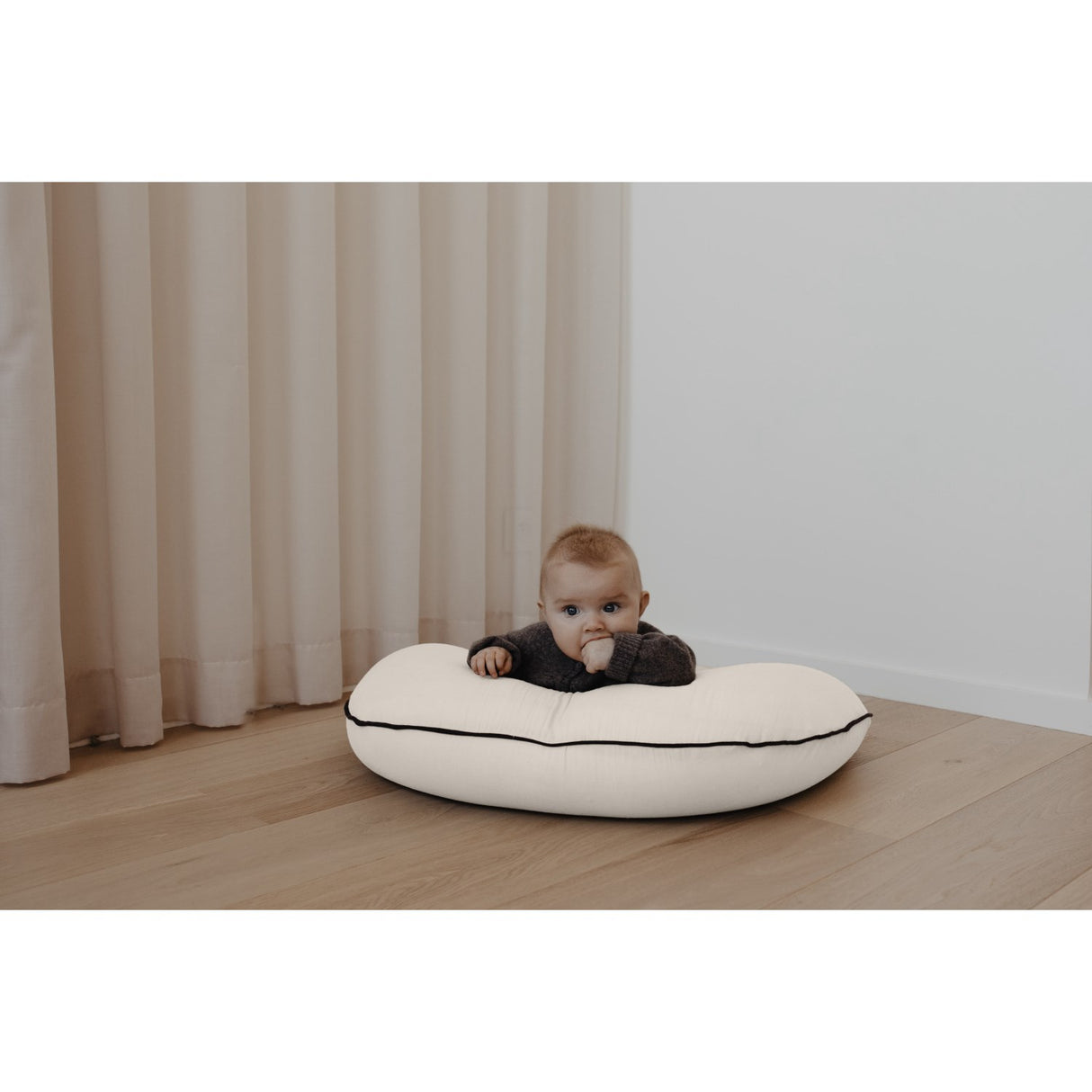 That's Mine X Élhée French Oak Collab Nursing Pillow