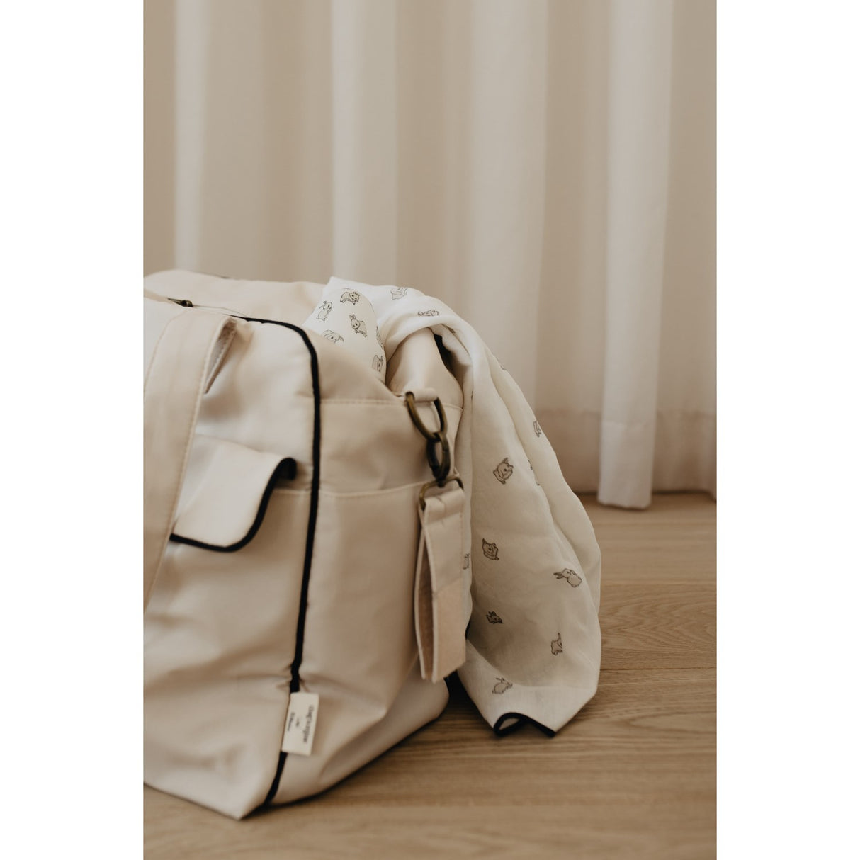 That's Mine X Élhée French Oak Collab Nursing Bag