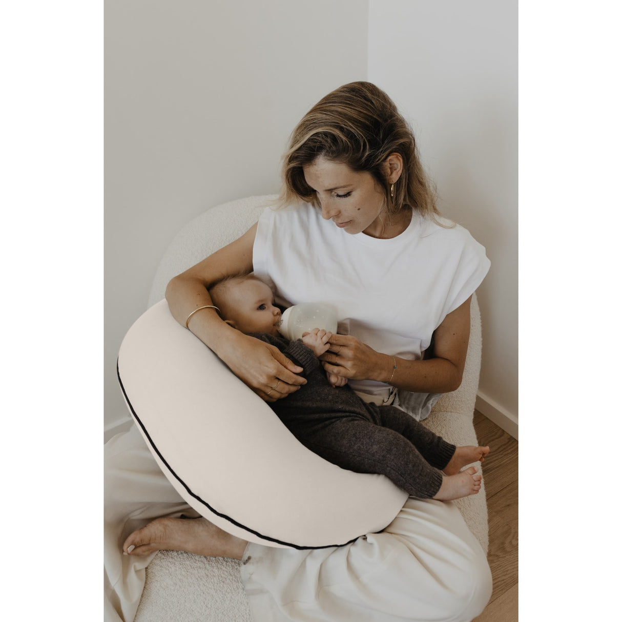 That's Mine X Élhée French Oak Collab Nursing Pillow