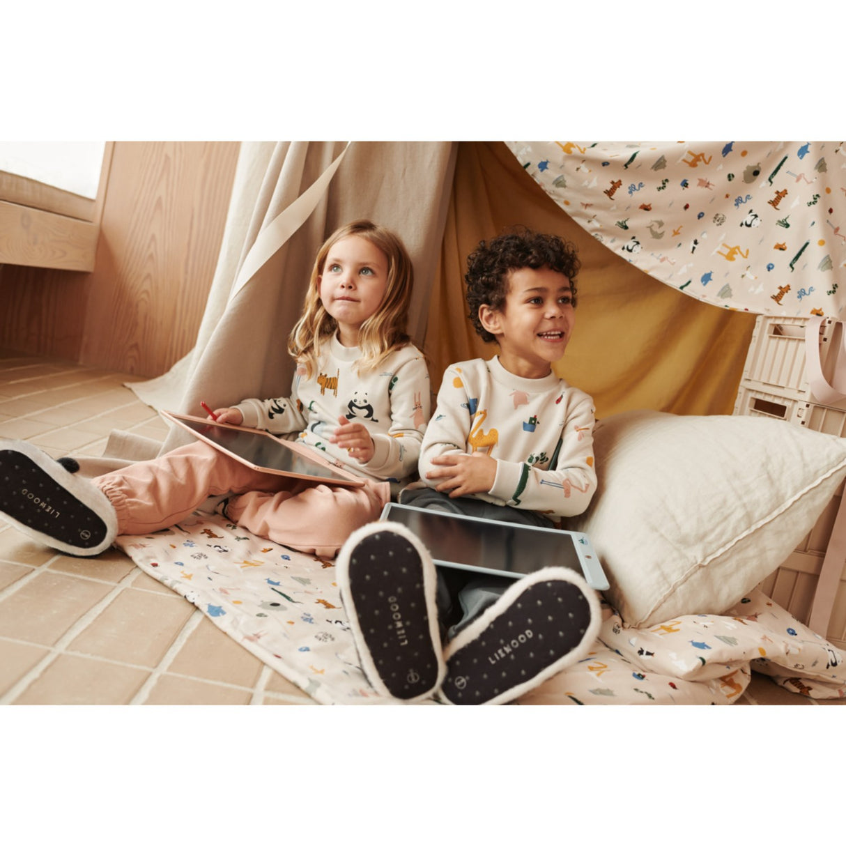 LIEWOOD Croco / Dove Blue Zora Magic Drawing Board 13,5 Inches