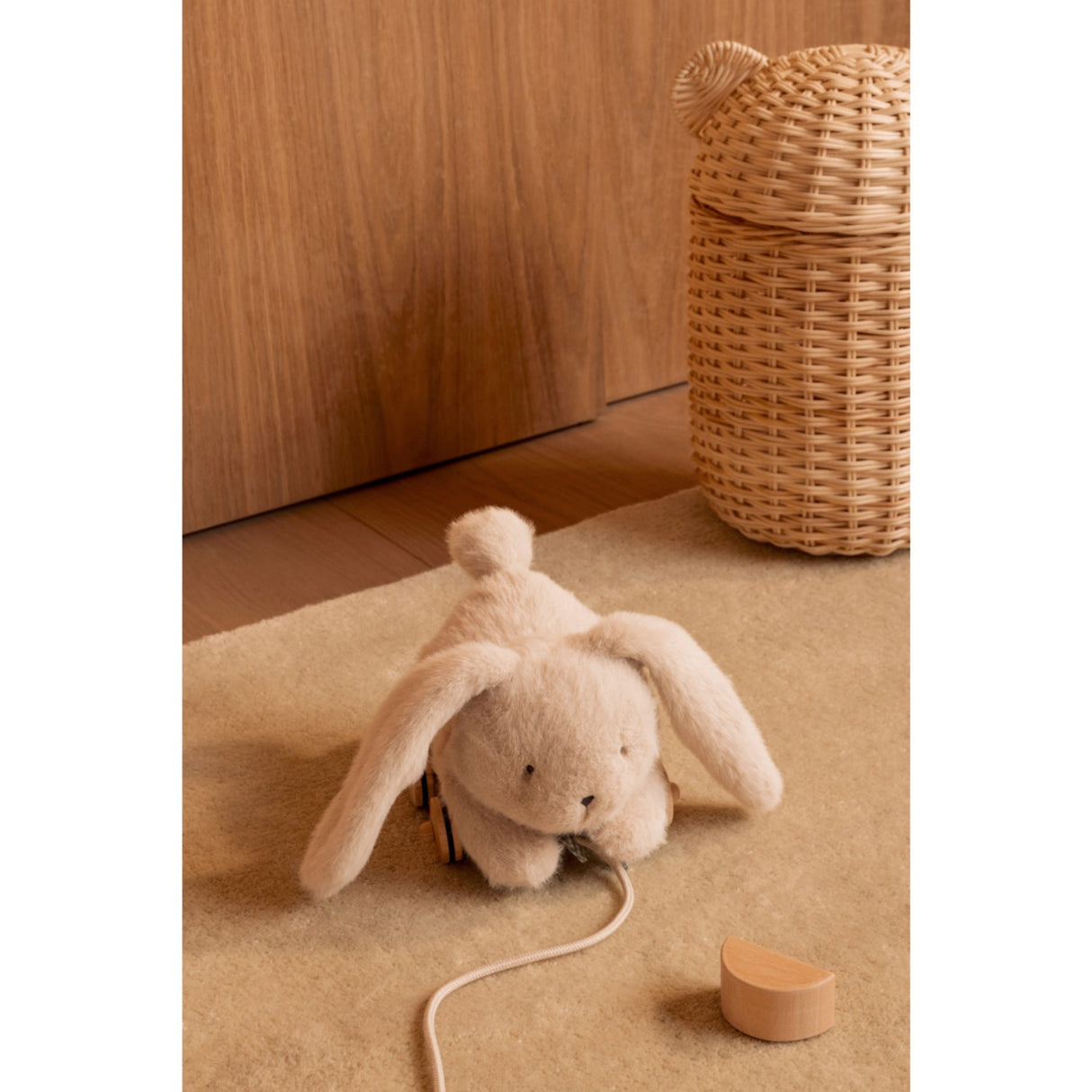 LIEWOOD Mist Pera Rabbit Pull Along Toy