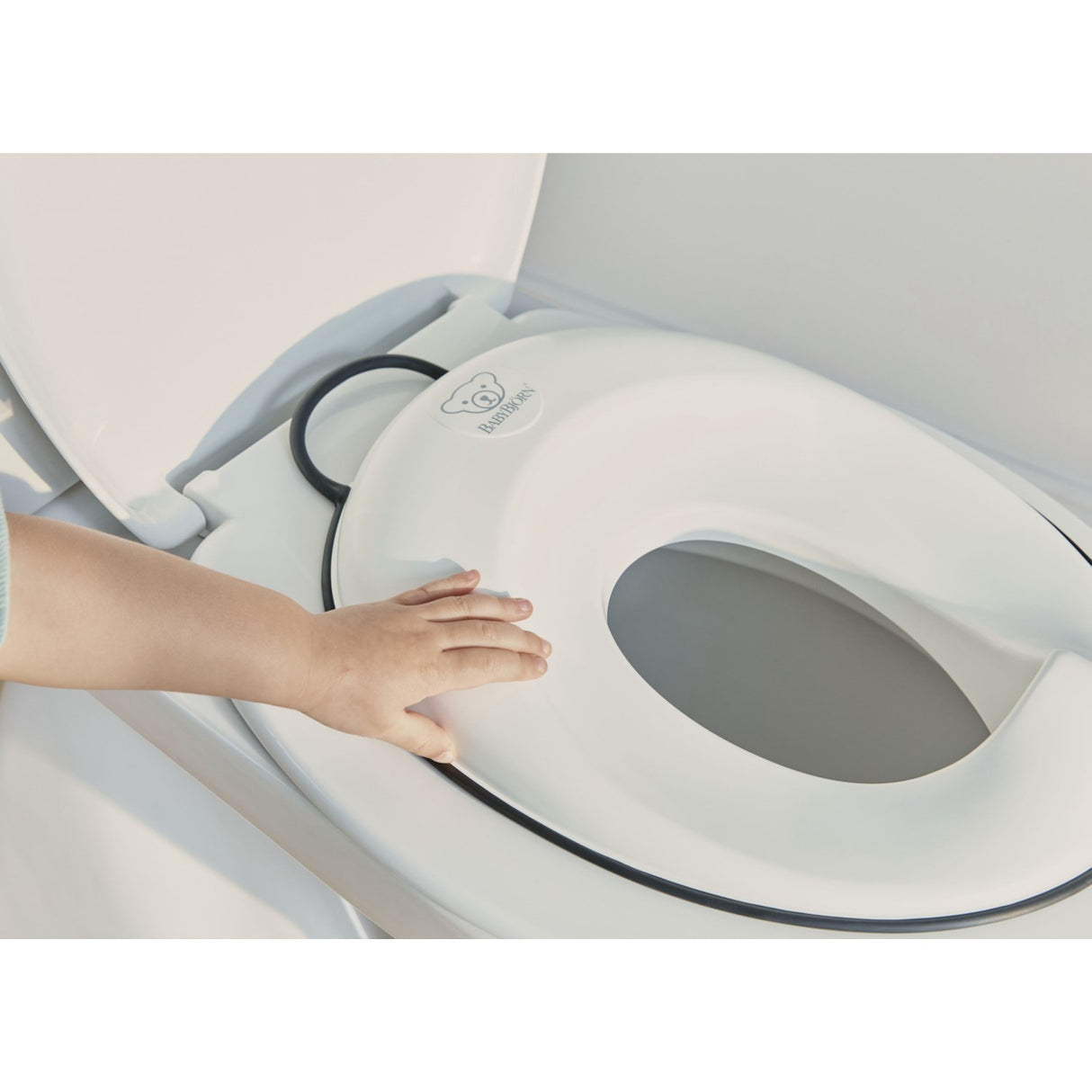 BabyBjörn White/Black Training Seat