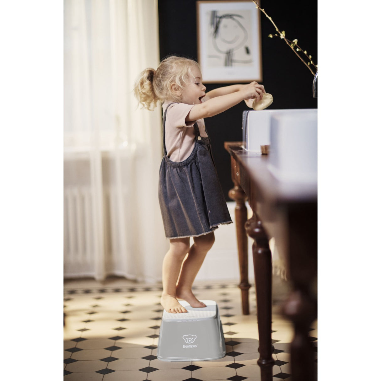 BabyBjörn Grey/White Step Stool