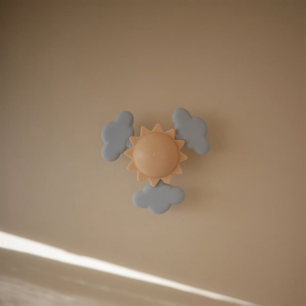 Mushie Sunshine Suction Spinner Toy