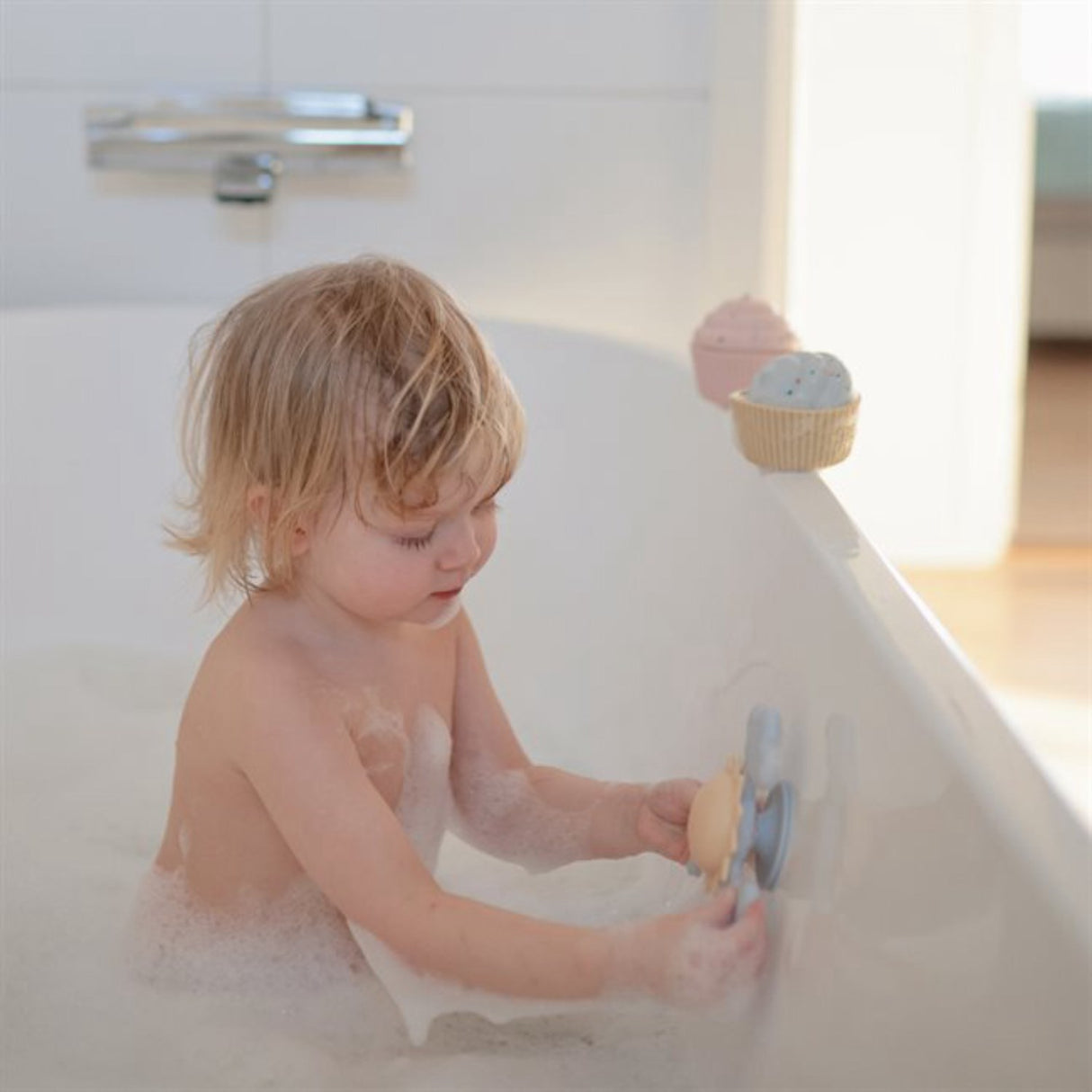 Mushie Dino Suction Spinner Toy