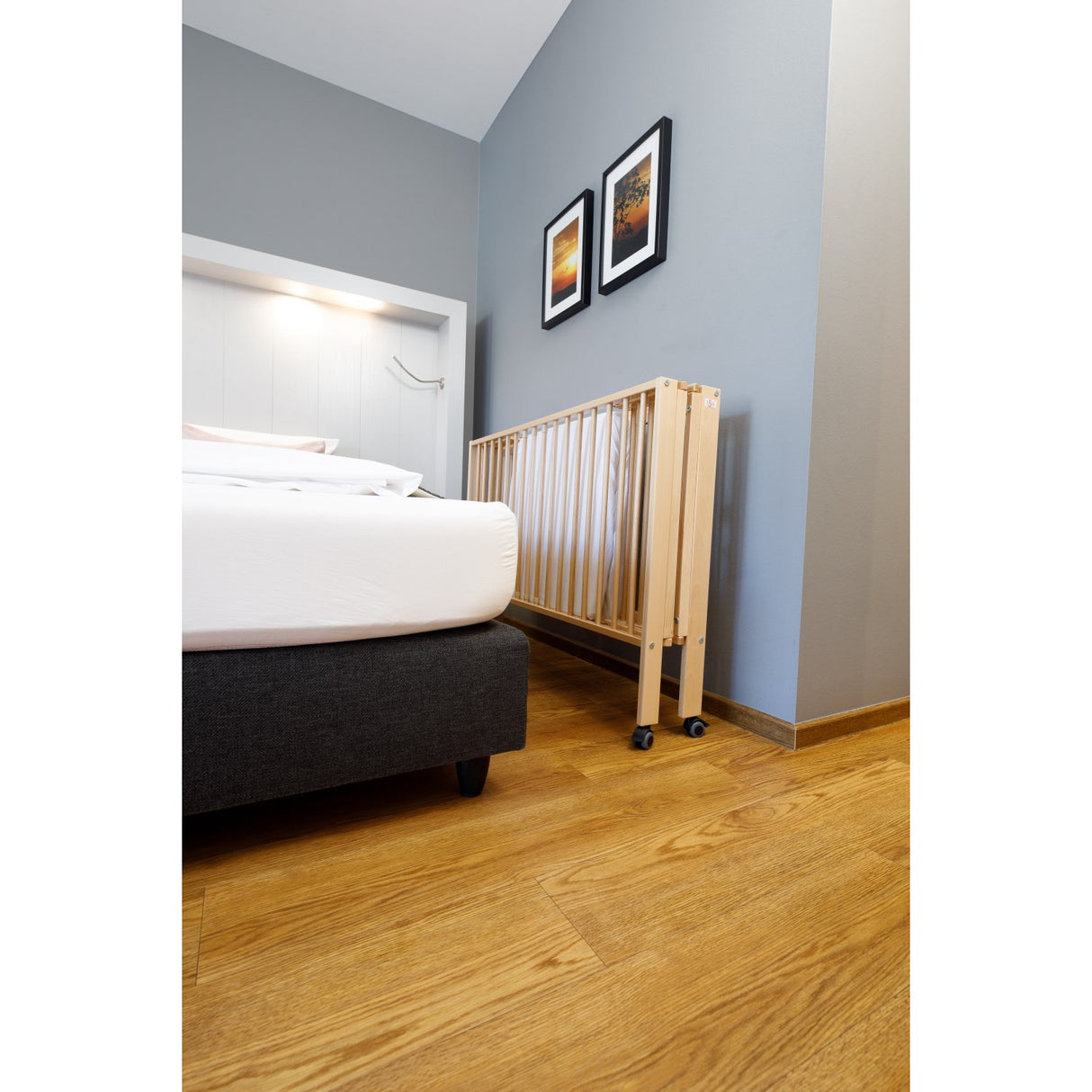 tiSsi® Nature Jori Foldable Bed Solid Beech