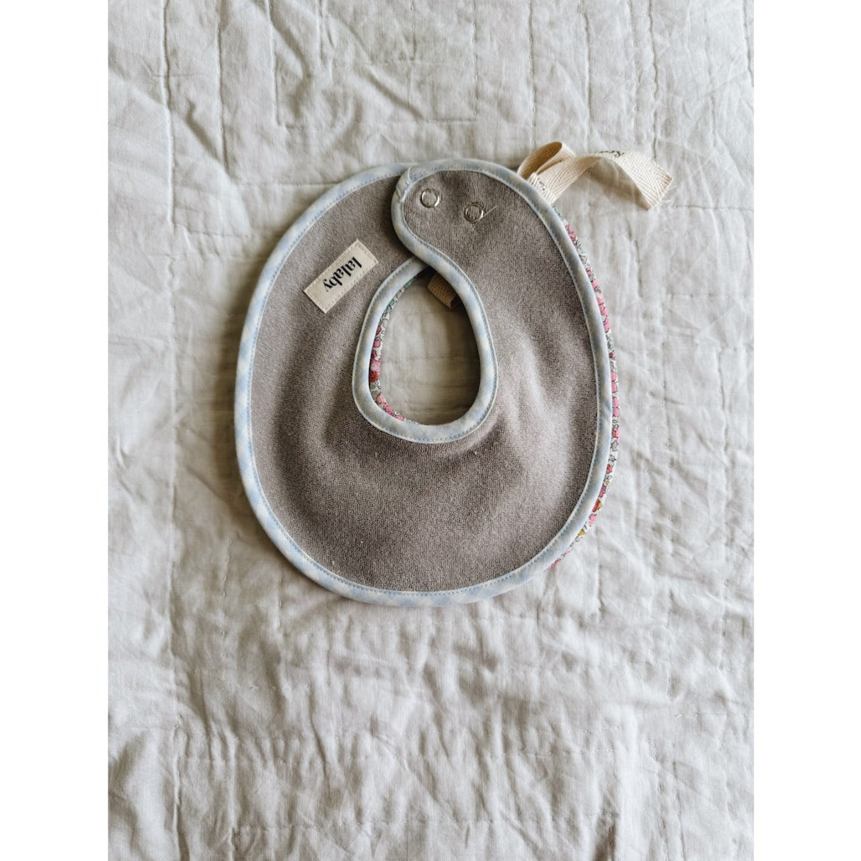 Lalaby Bibi Bib - Pink Betsy