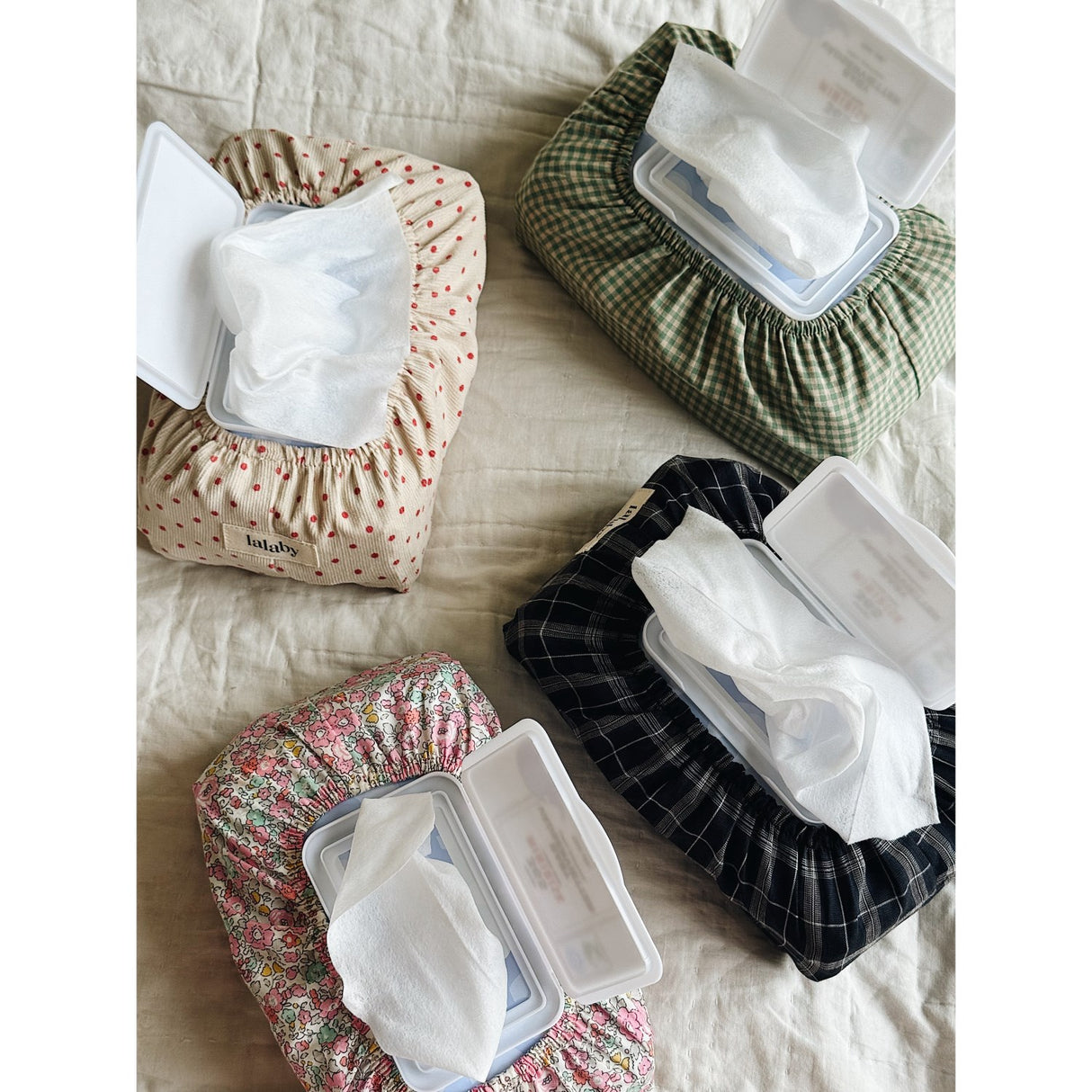Lalaby Wet Wipe Cover Red Dot