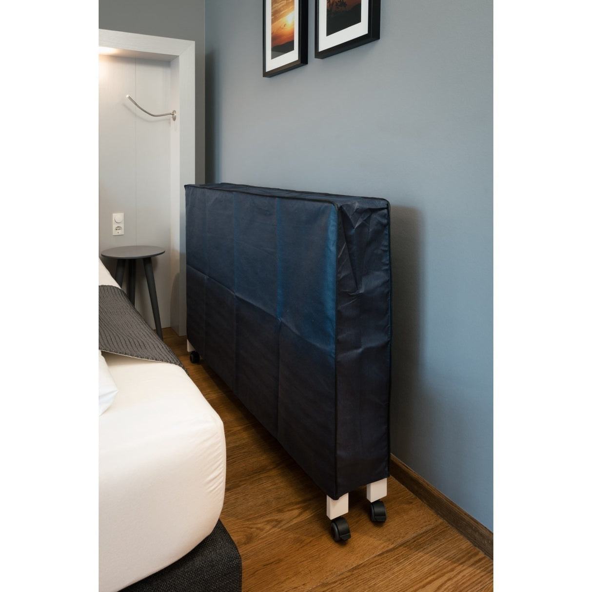 tiSsi® White Laquer Jori Foldable Bed Solid Beech