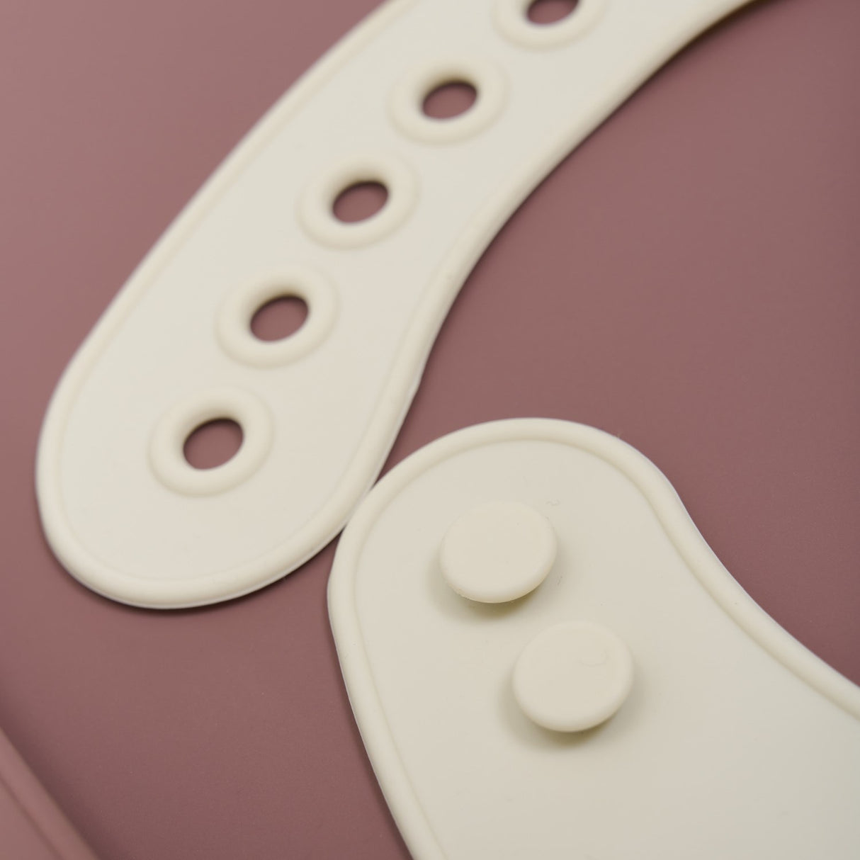 CeLaVi Rose Brown Silicon Bib (2-Pack)