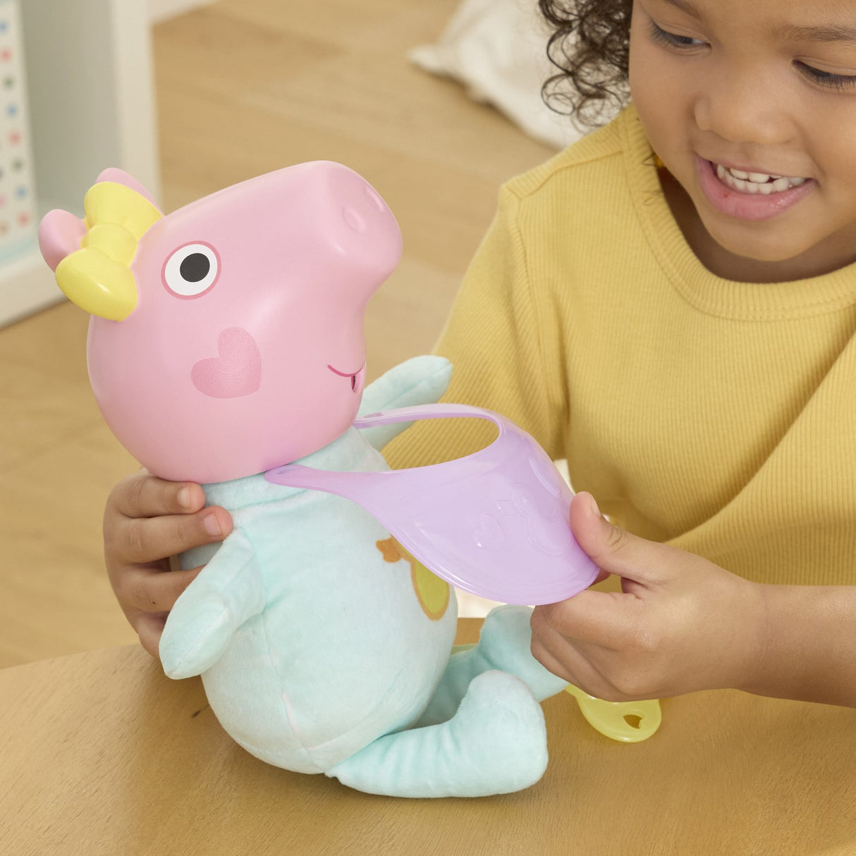 Peppa Pig Oinks Og Snuggles Interactive Evie